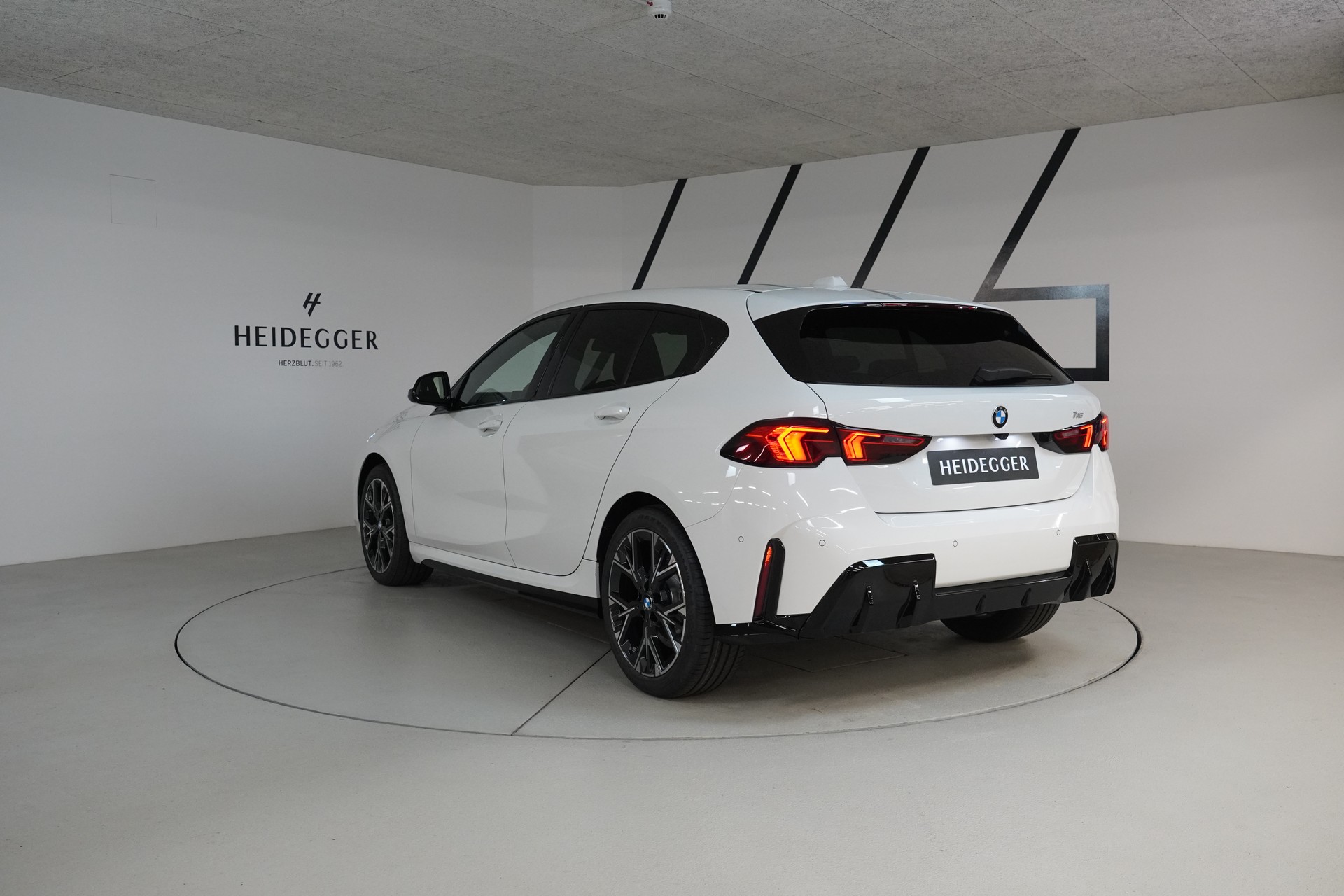 BMW 116 Steptronic M Sport-image-4