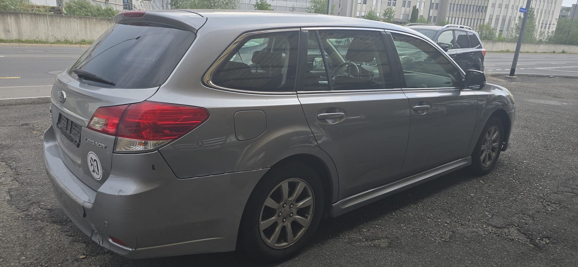 SUBARU Legacy 2.0i Swiss AWD-image-3