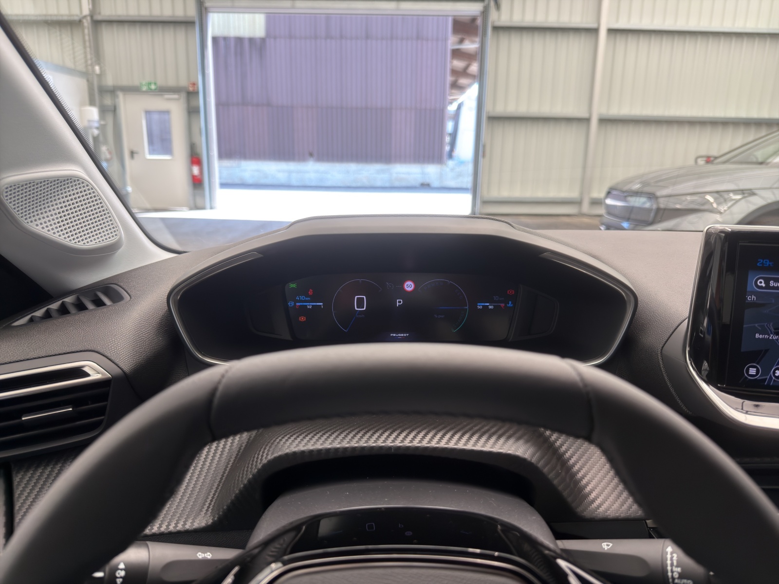 PEUGEOT 208 1.2 MHEV 110 Allure - NAVI - Rückfahrkamera-image-7