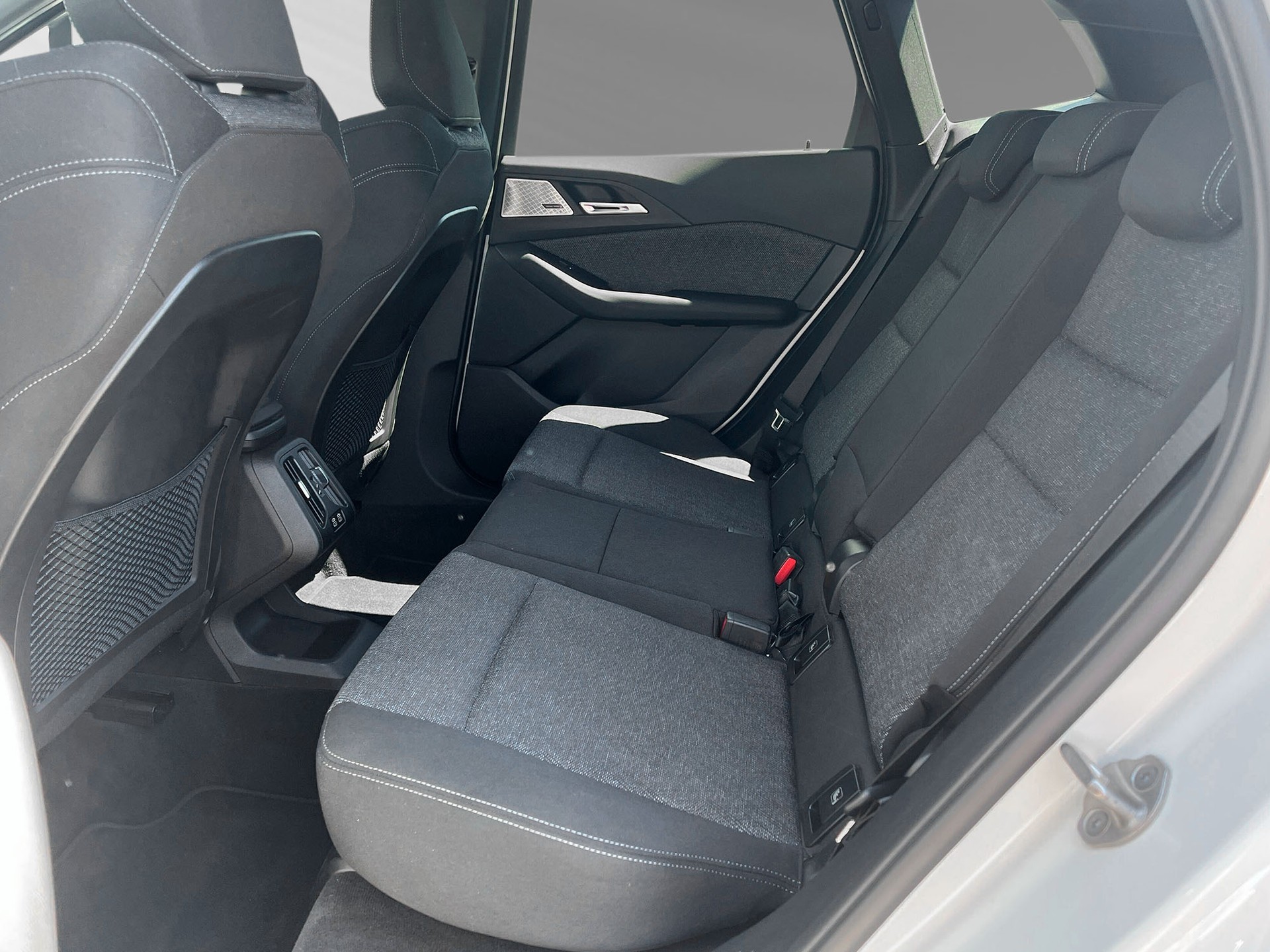 BMW 218d Active Tourer DKG-image-6