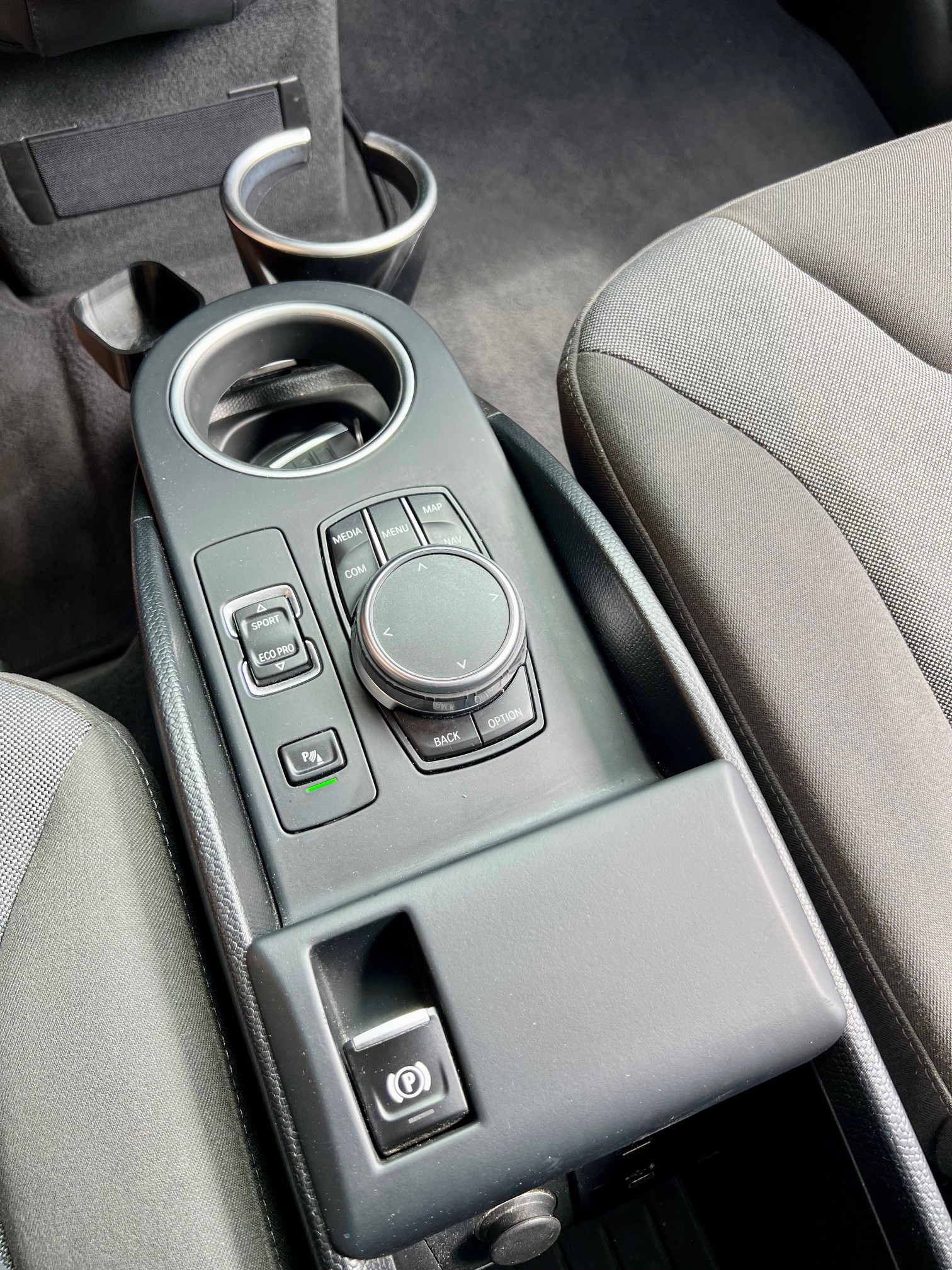 BMW i3s (120Ah)-image-10