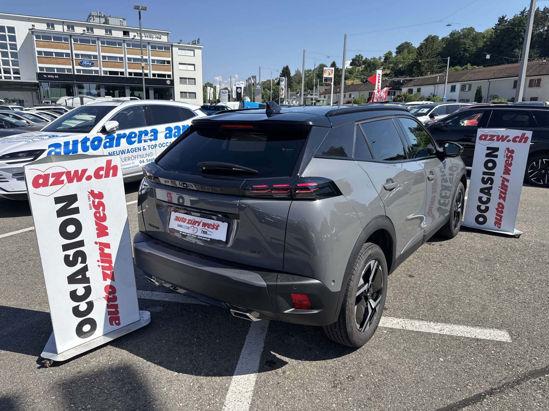 PEUGEOT 2008 1.2 PureTech GT Automat-showroom-element-2