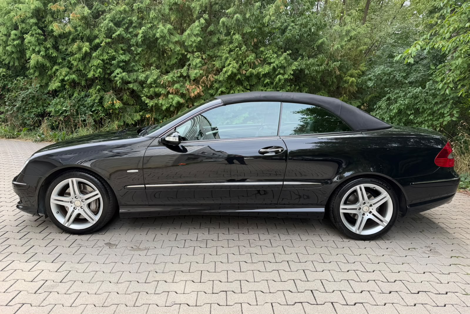 MERCEDES-BENZ CLK 350 Avantgarde Grand Edition 7G-Tronic-showroom-element-2