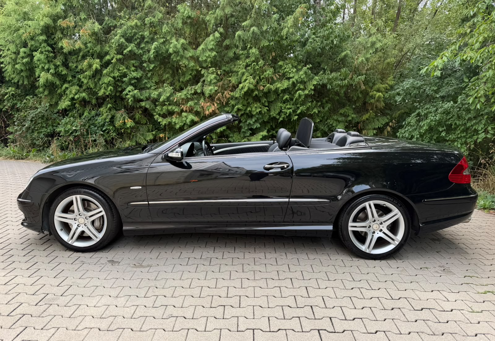 MERCEDES-BENZ CLK 350 Avantgarde Grand Edition 7G-Tronic-showroom-element-3