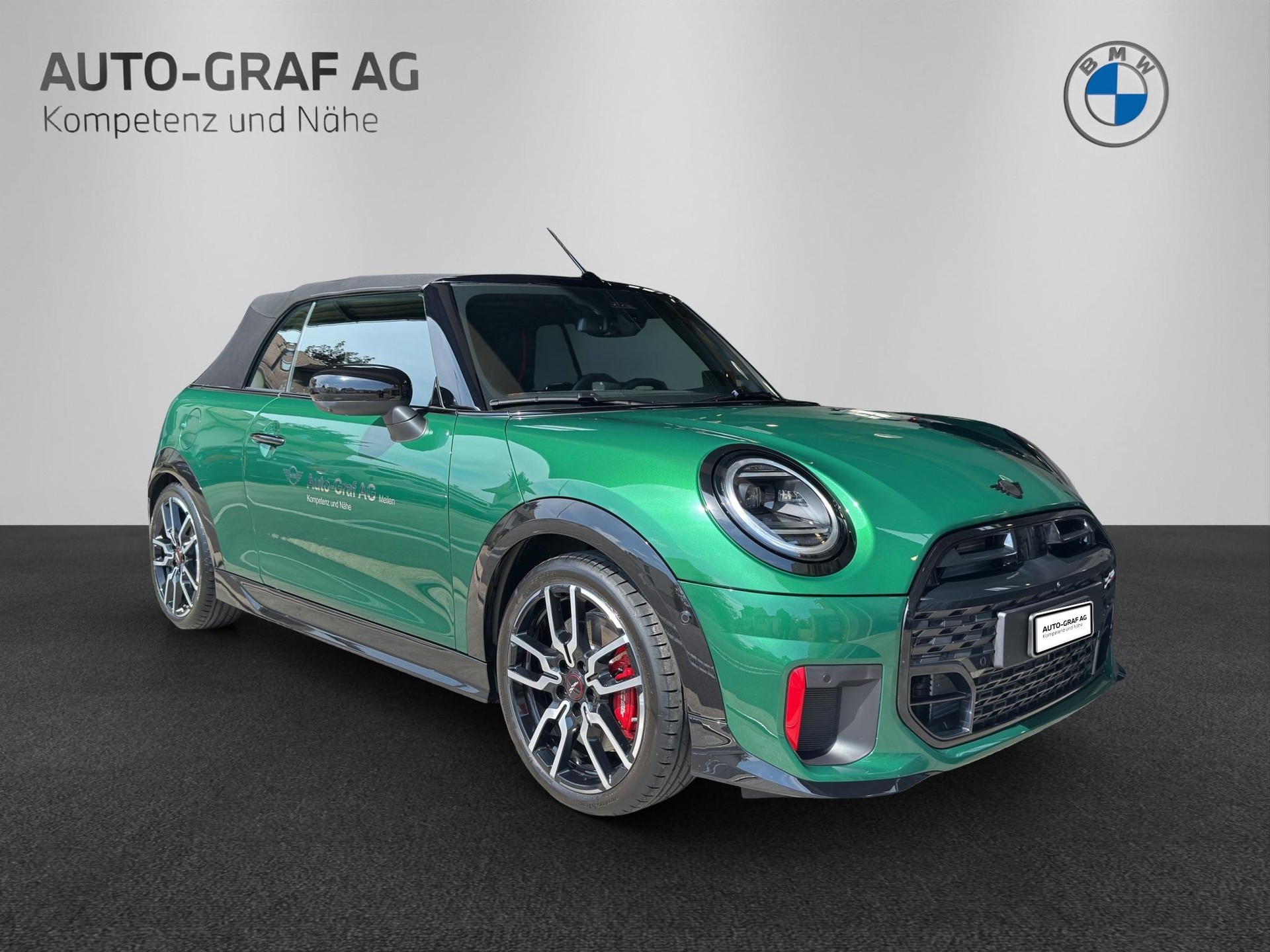 MINI JCW Cabrio-image-6