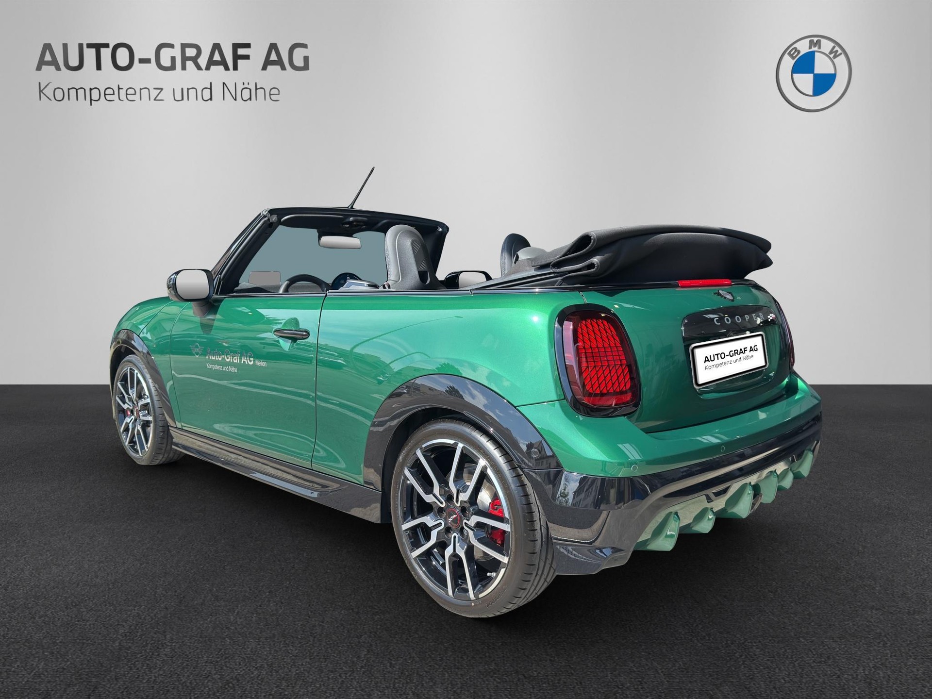 MINI JCW Cabrio-showroom-element-2
