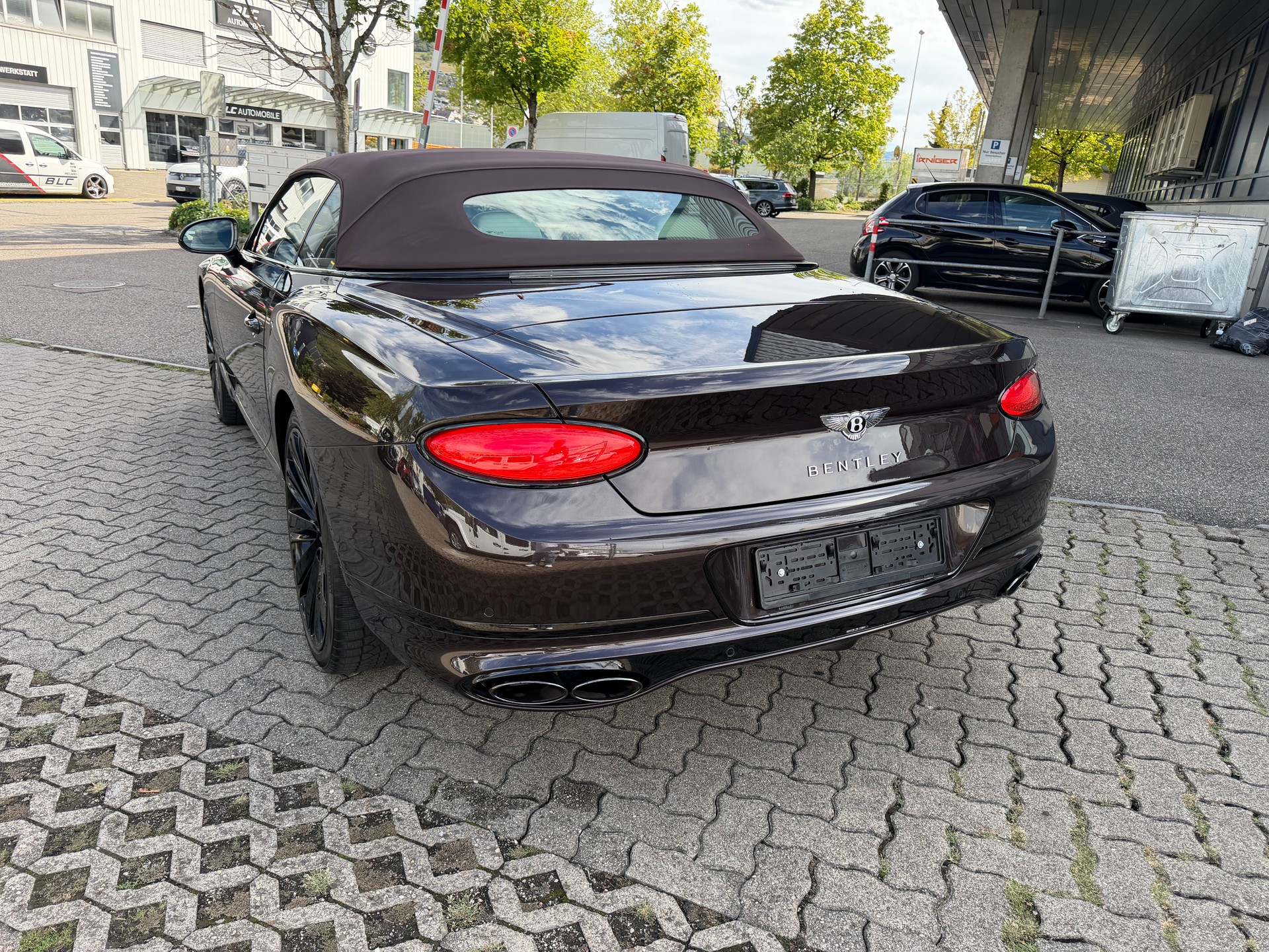 BENTLEY Continental GTC 4.0 V8-image-12