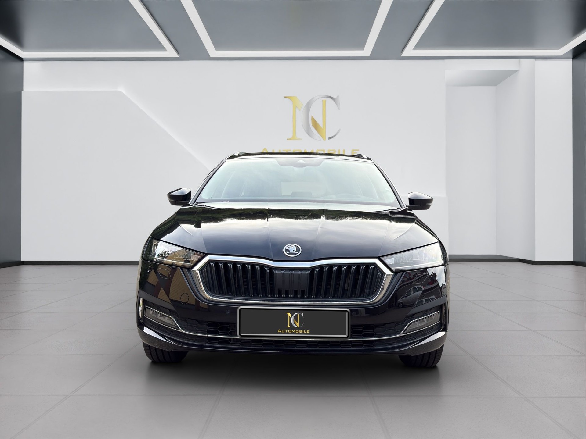 SKODA Octavia Combi 2.0 TDI DSG Style-showroom-element-1