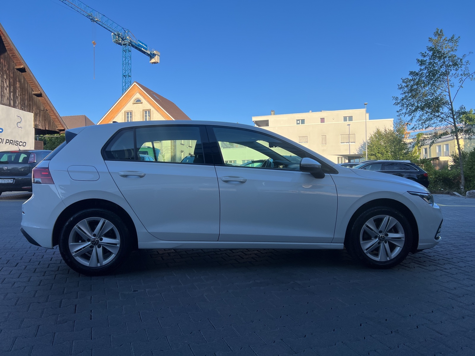 VW Golf 1.0 eTSI mHEV ACTLife DSG-image-4