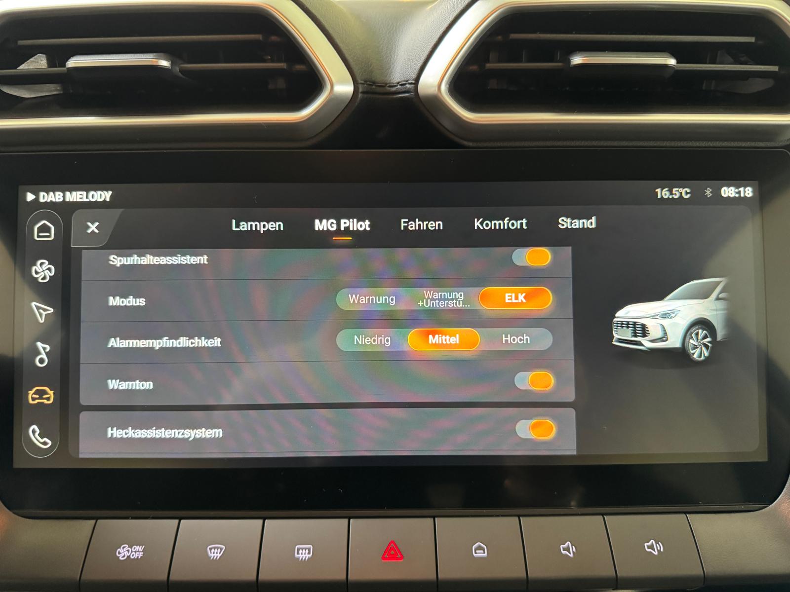 MG ZS 1.5 Hybrid+ Luxury-image-11