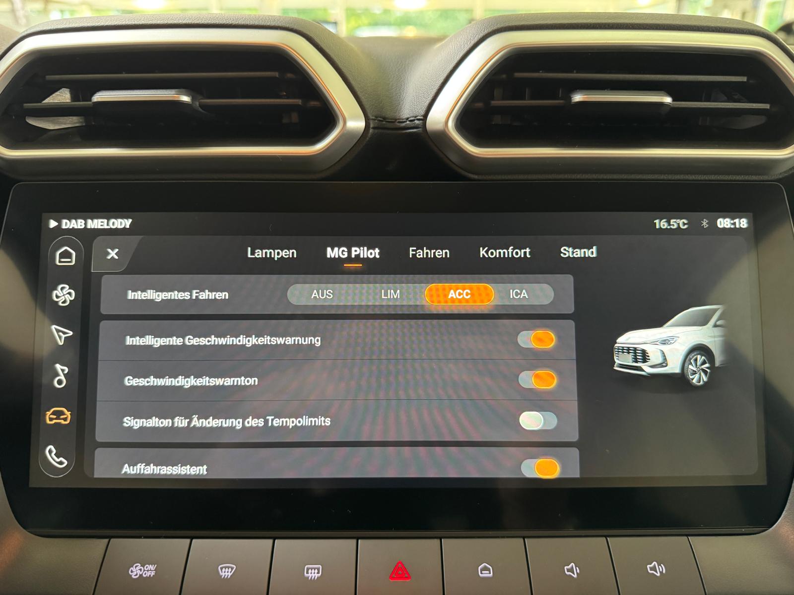 MG ZS 1.5 Hybrid+ Luxury-image-13