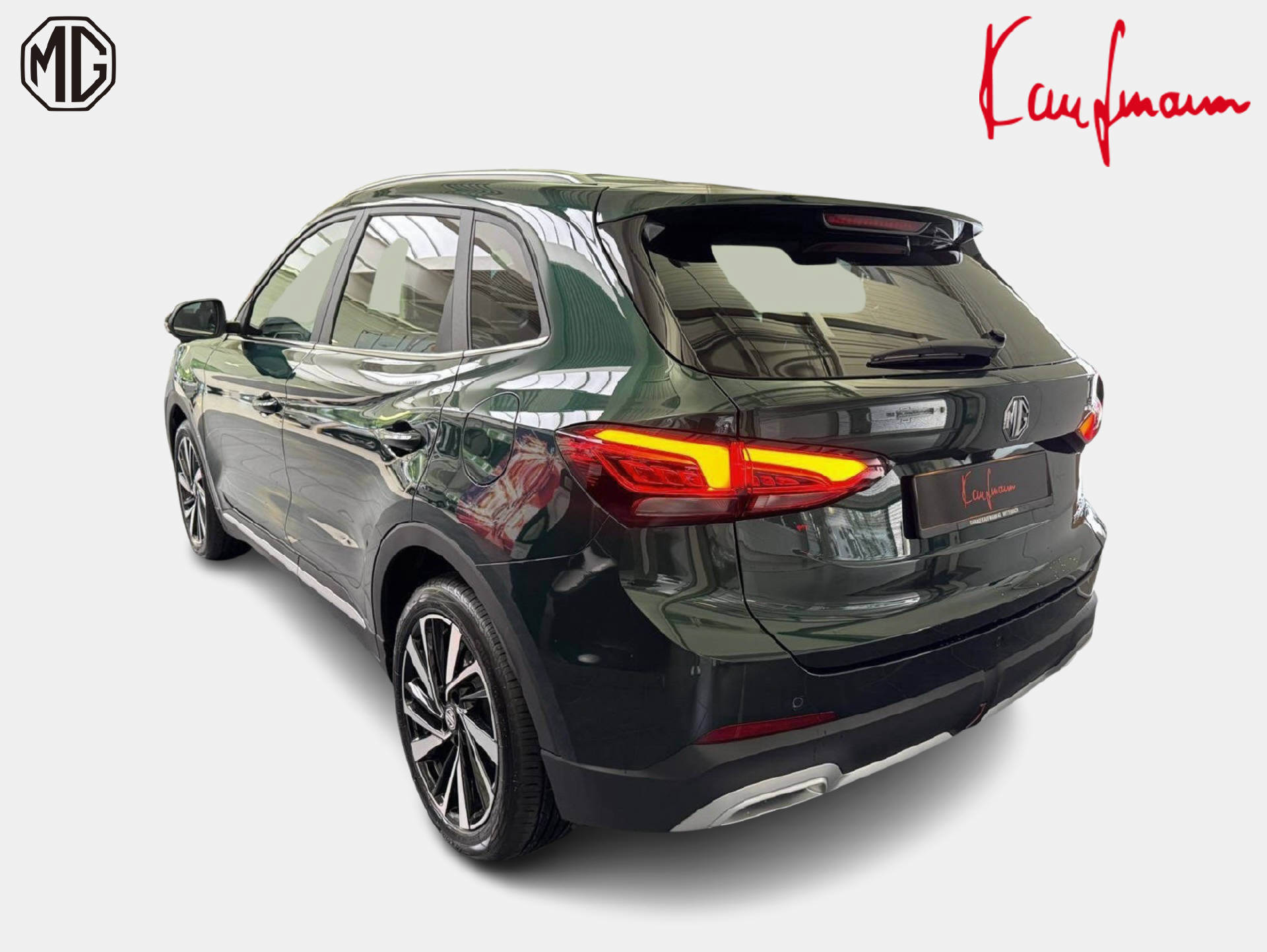 MG ZS 1.5 Hybrid+ Luxury-showroom-element-3