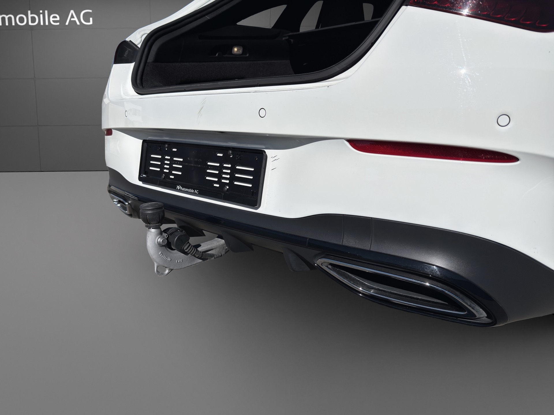 MERCEDES-BENZ CLA 250 e EQ Star AMG Line Shooting Brake-showroom-element-3