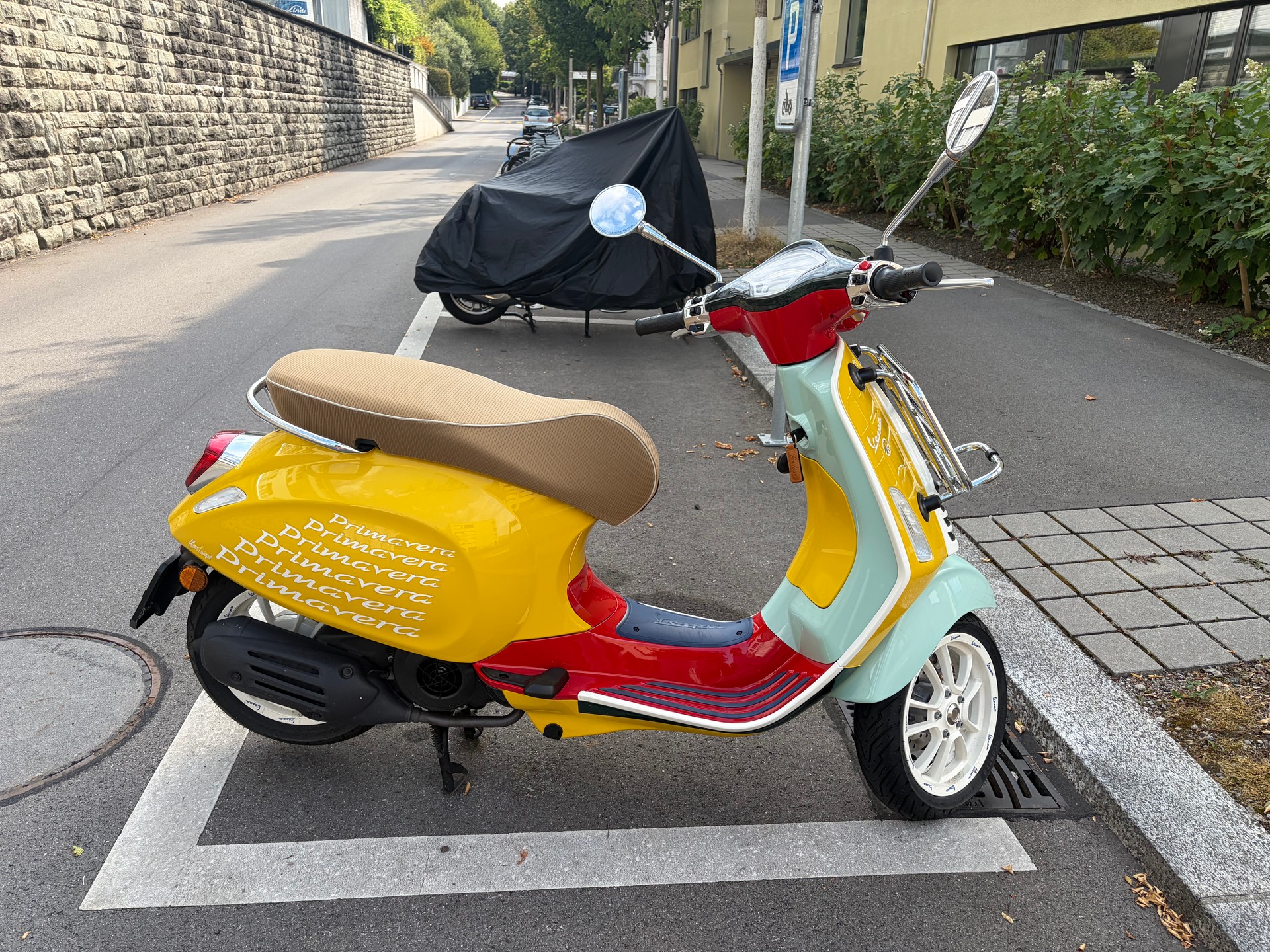 PIAGGIO Vespa 125 Primavera Wotherspoon-image-2