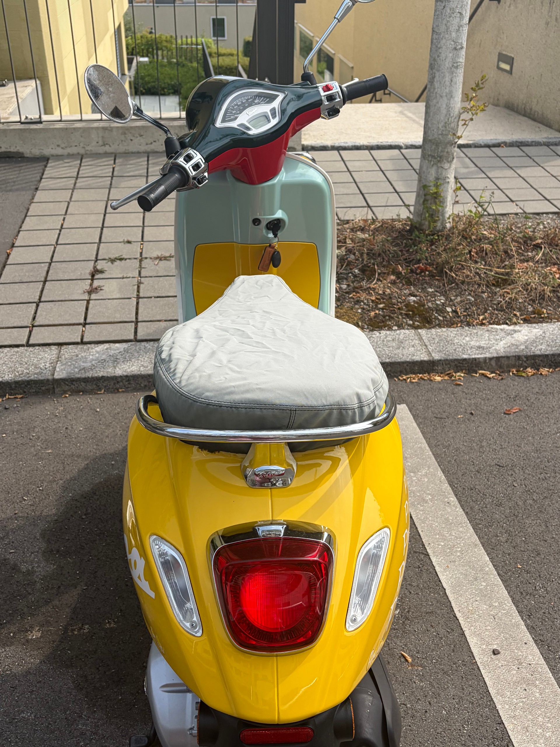PIAGGIO Vespa 125 Primavera Wotherspoon-image-5
