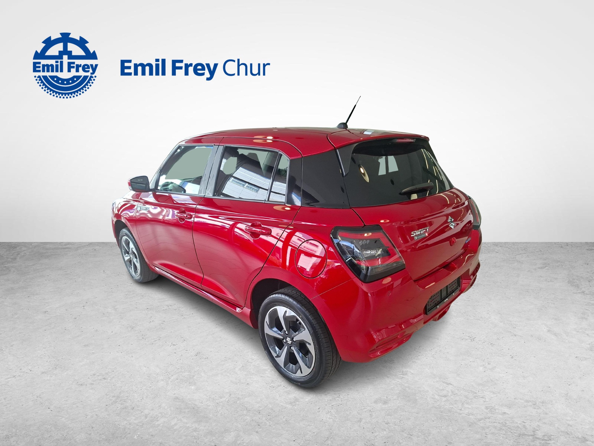 SUZUKI Swift 1.2 Sakura Top Hybrid 4x4 / 1.99% Leasing mit Protect Versicherung-showroom-element-2