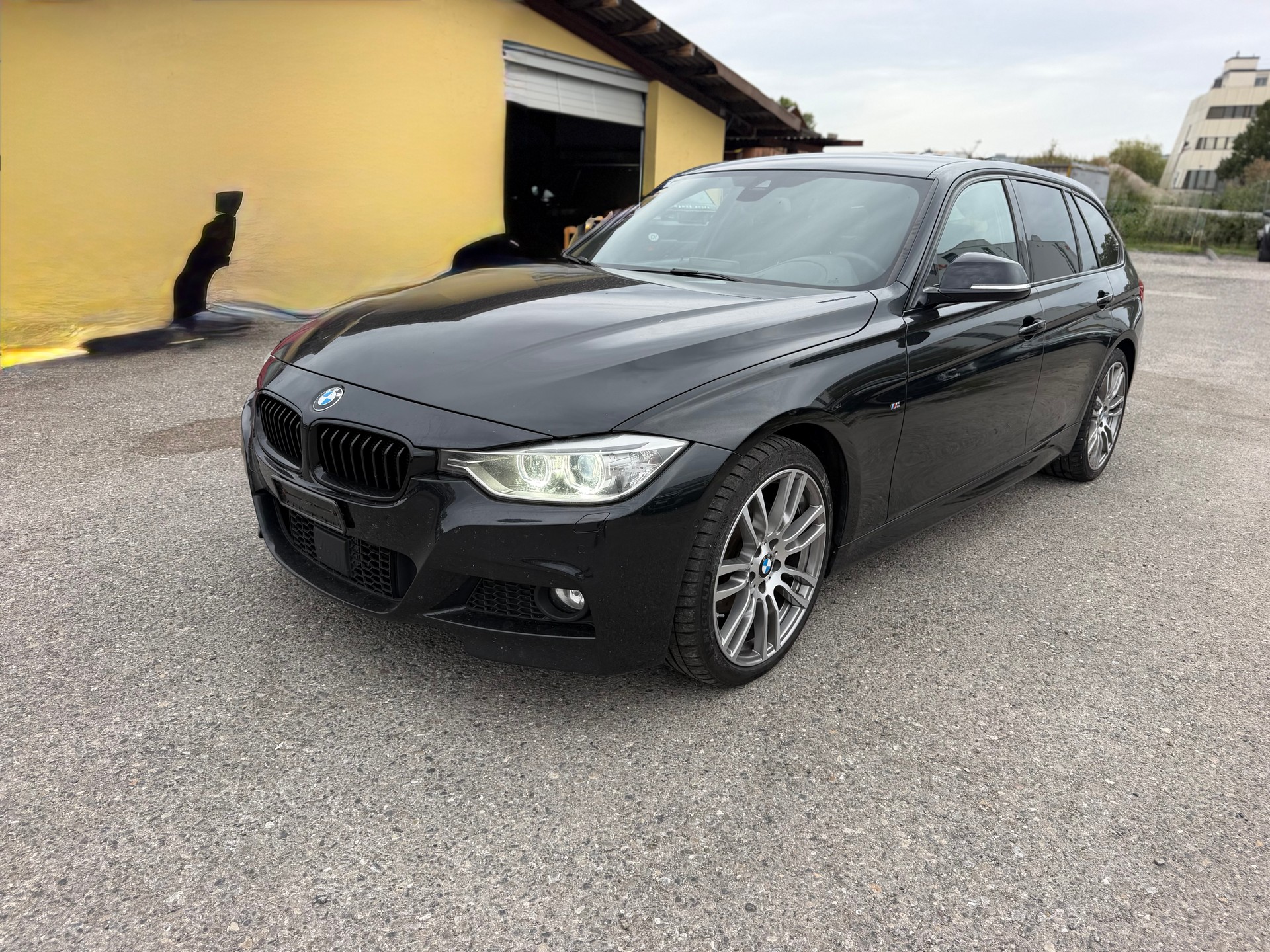 BMW 330d xDrive Touring Steptronic