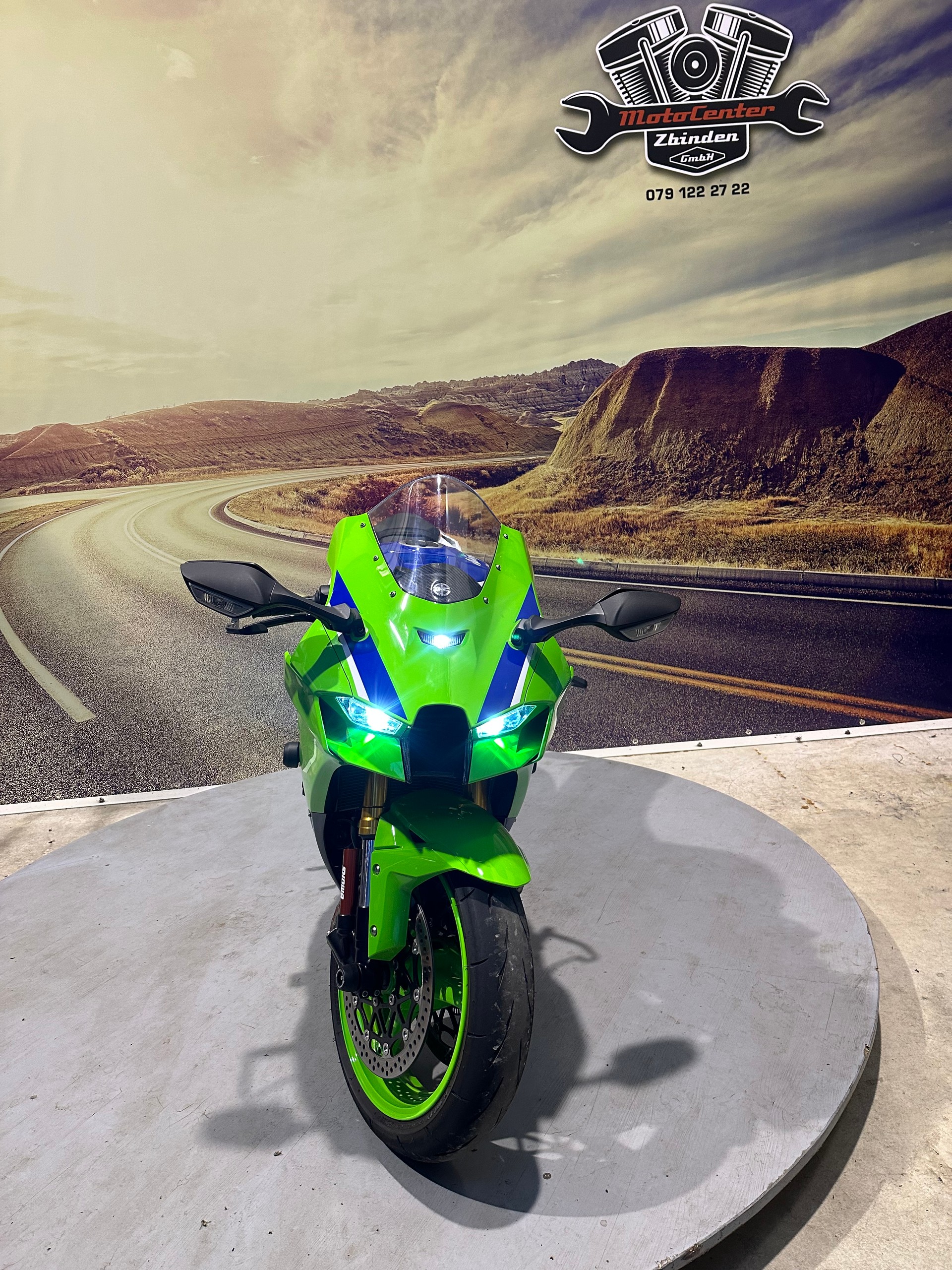 KAWASAKI Ninja ZX-10R 40th Anniversary-image-2