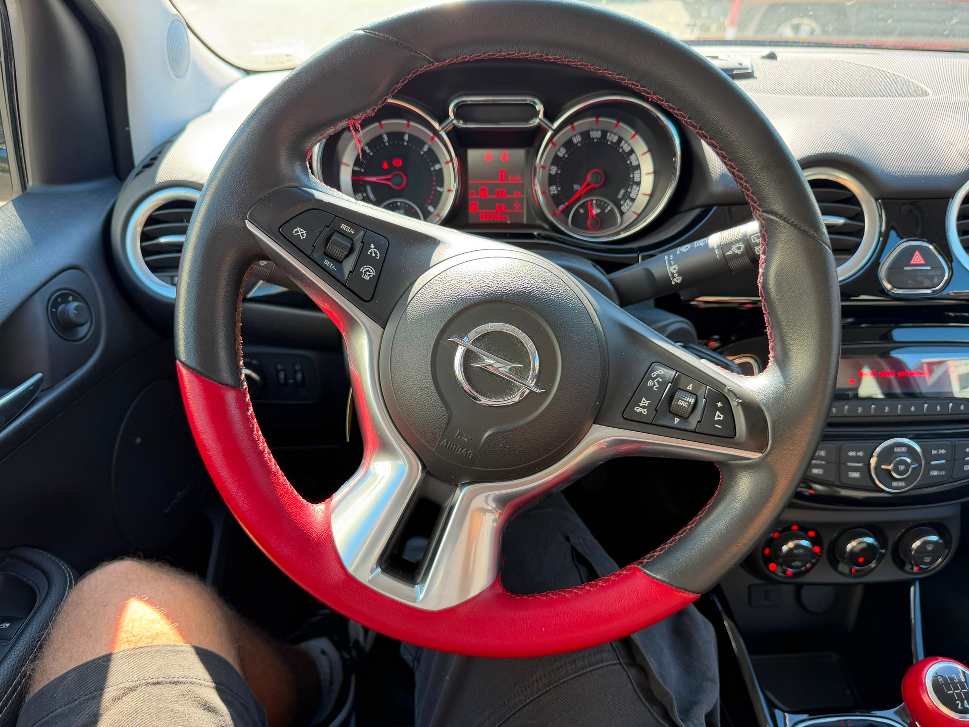 OPEL Adam 1.4 ecoFLEX Black Link-image-8