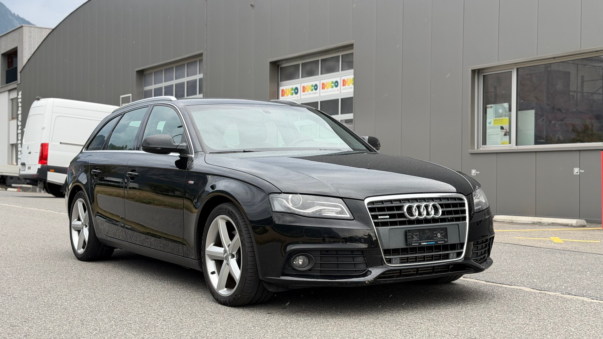 AUDI A4 Avant 2.0 TDI quattro-image-4