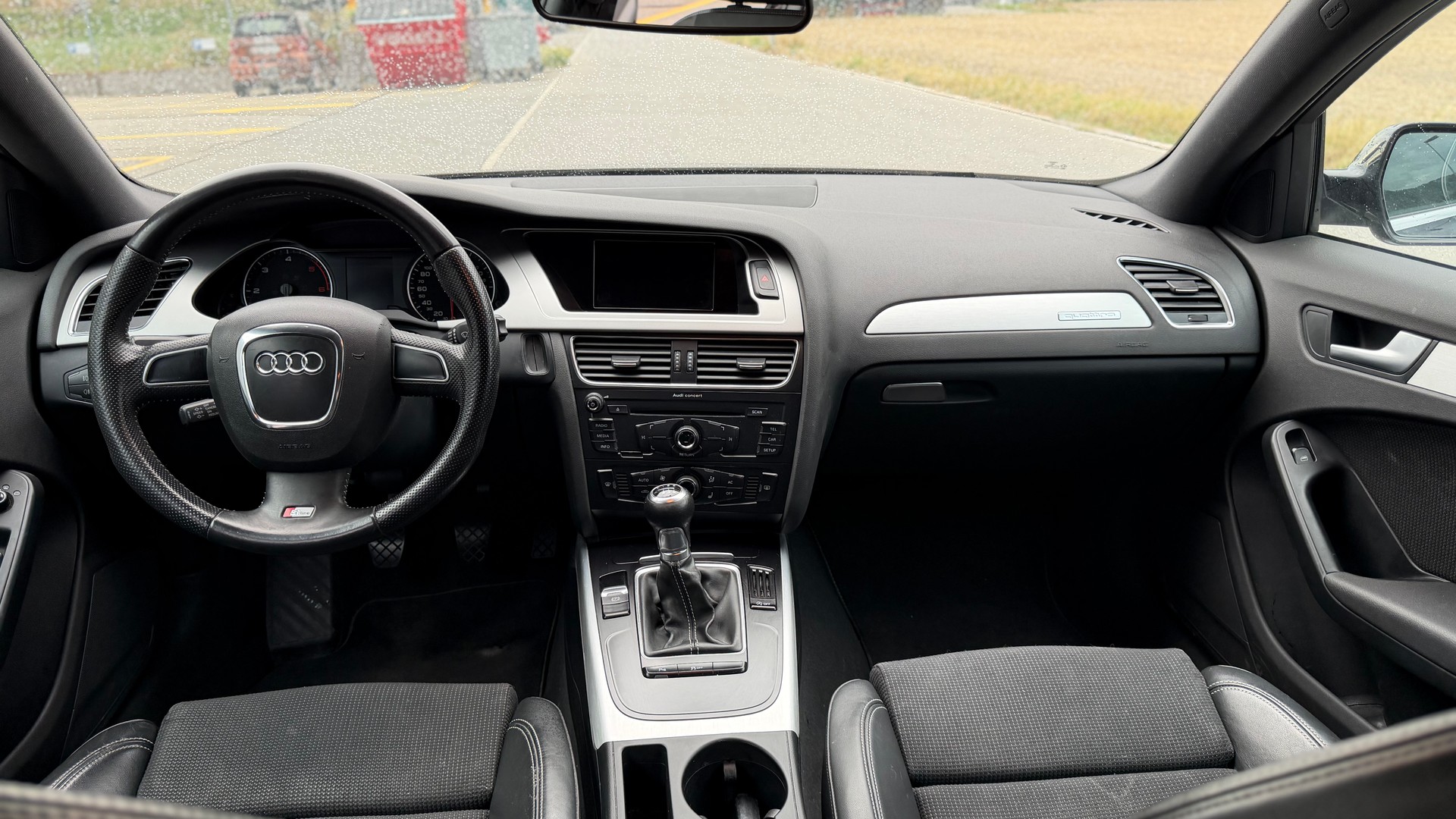 AUDI A4 Avant 2.0 TDI quattro-image-6