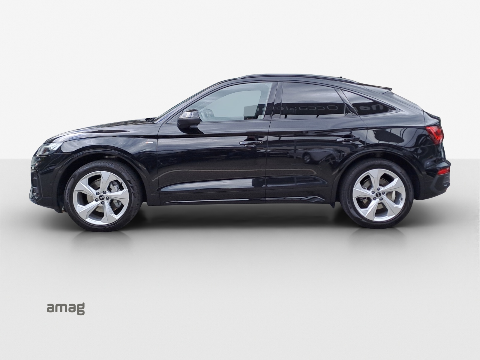 AUDI Q5 Sportback 40 TDI Blackedition quattro S-tronic-showroom-element-1