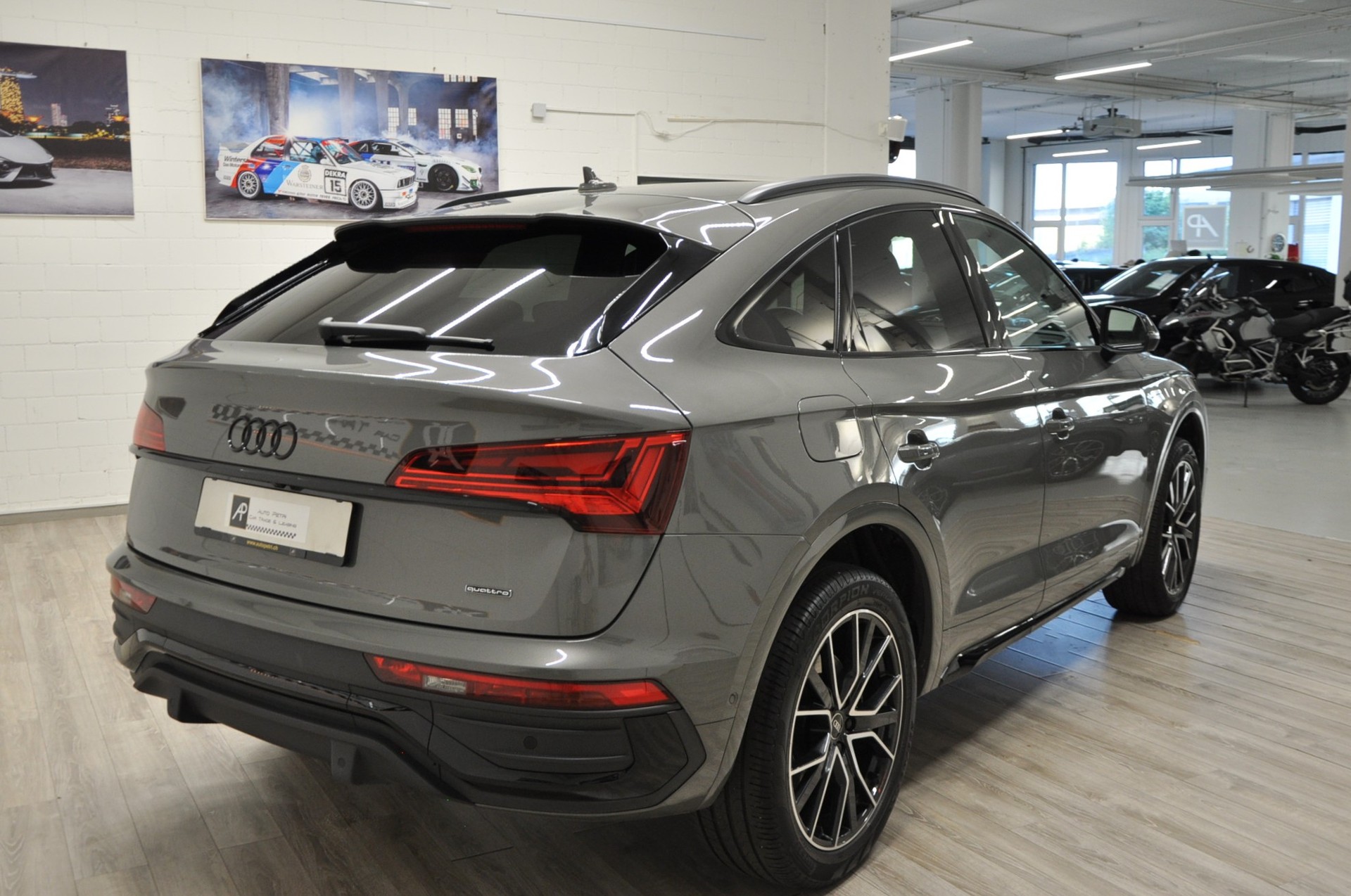 AUDI Q5 Sportback 40 TDI Blackedition quattro S-tronic-showroom-element-3