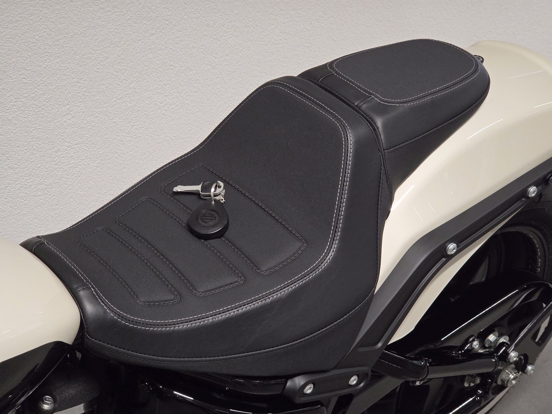 HARLEY-DAVIDSON FXFBS Fat Bob 114 | Jekill & Hyde-image-12
