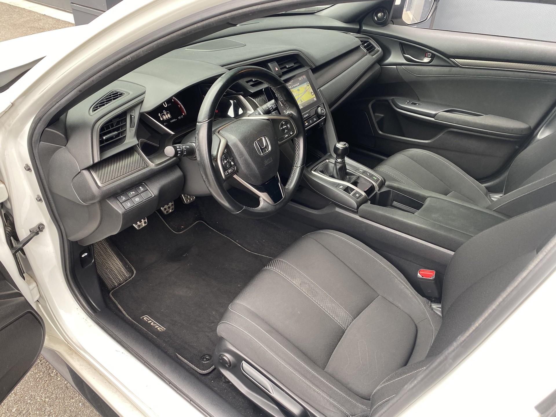HONDA Civic 1.5 VTEC Sport Plus-image-13