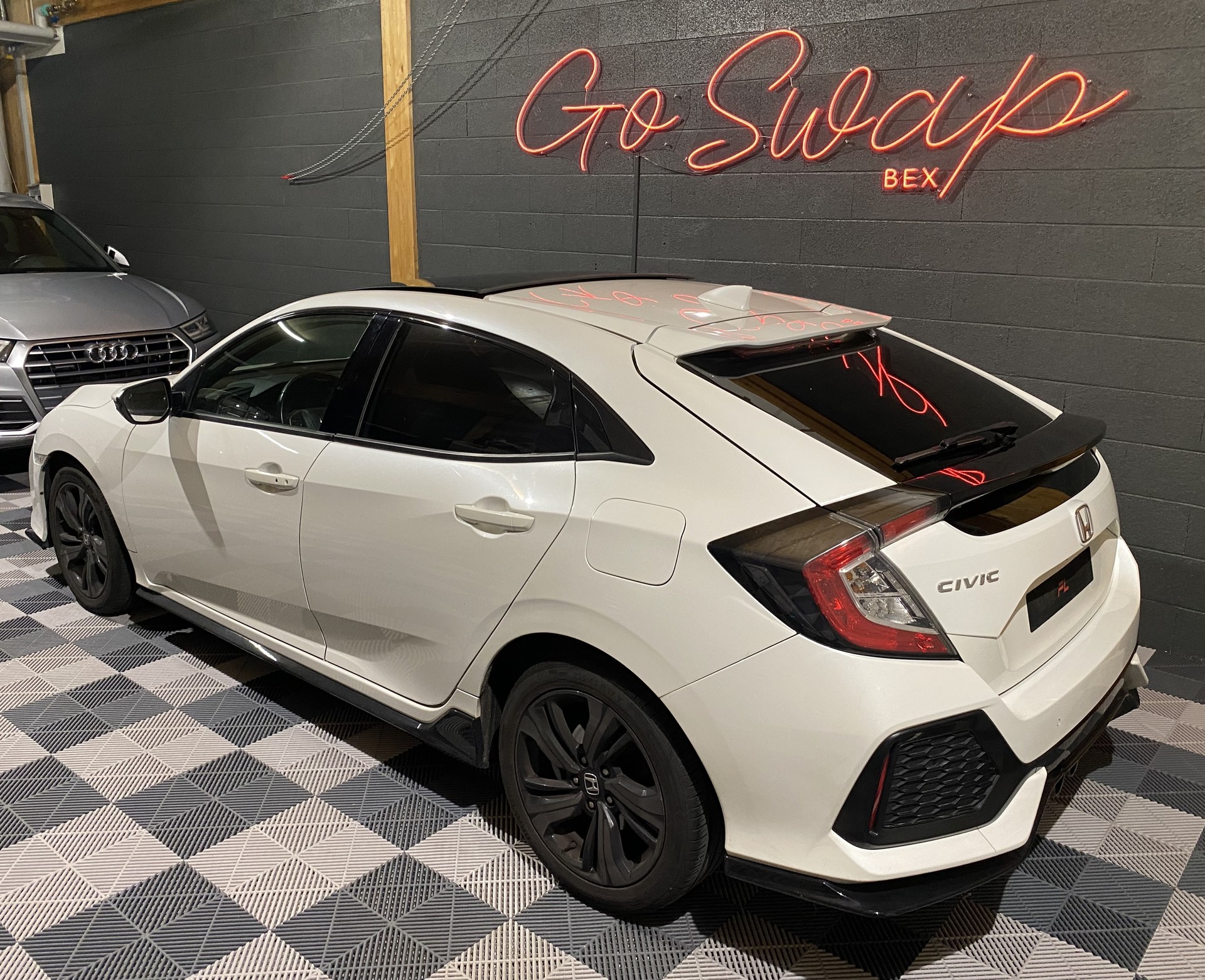 HONDA Civic 1.5 VTEC Sport Plus-image-9