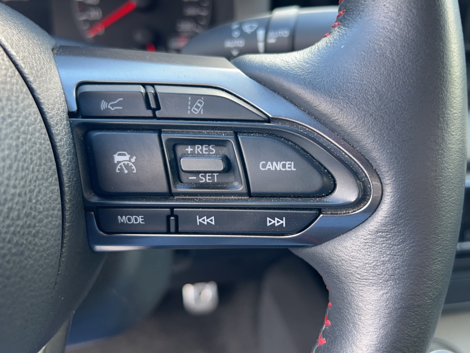 TOYOTA Yaris 1.6 GR Sport 4x4 Circuit-Pack-image-15