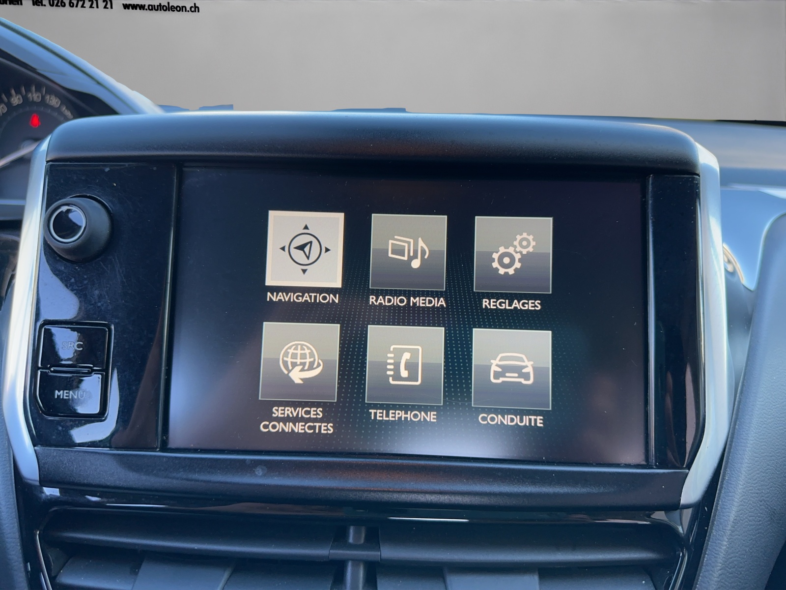 PEUGEOT 208 1.2 PureTech Access-image-15