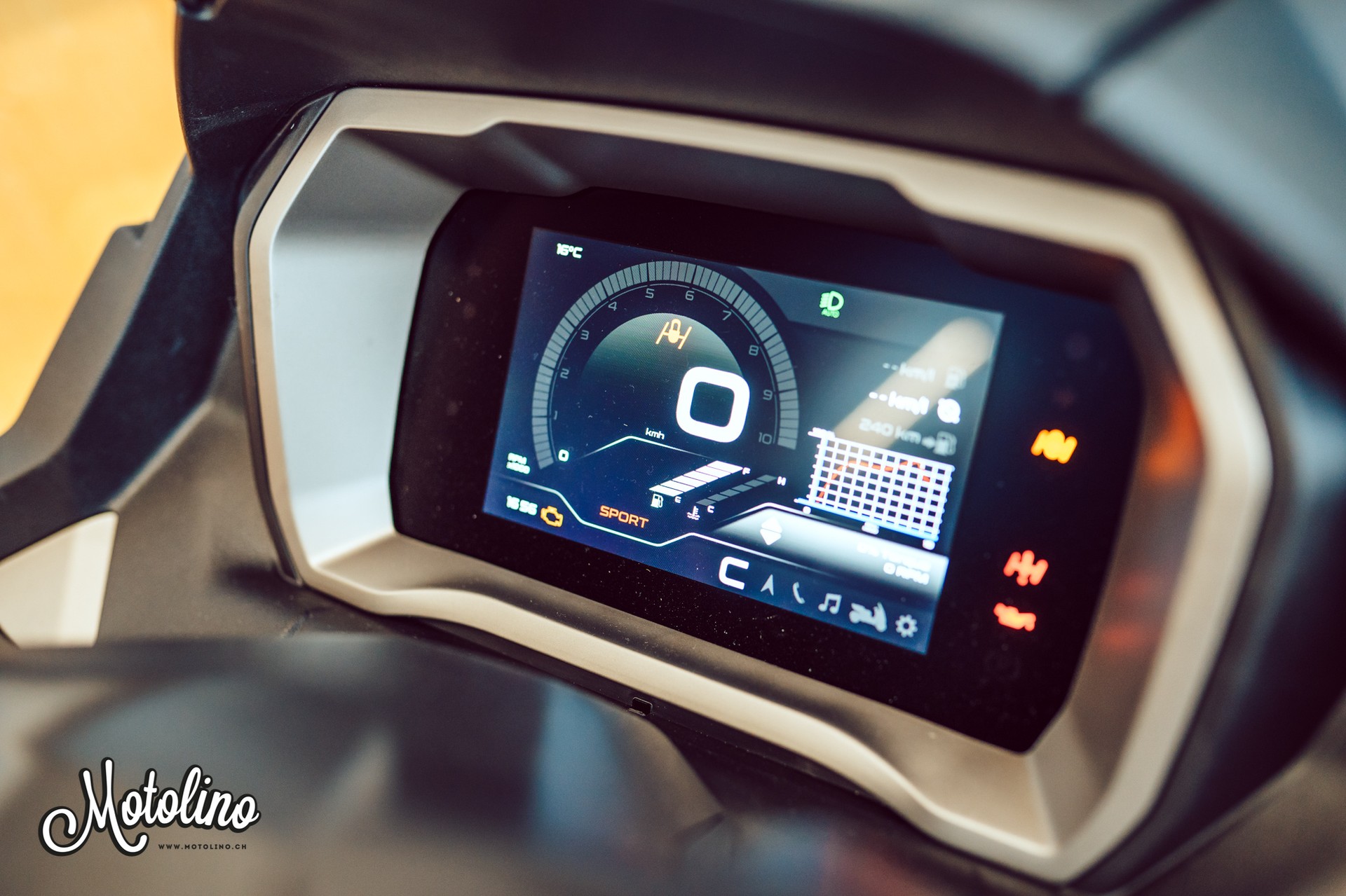 PIAGGIO MP3 530 Exclusive-image-10