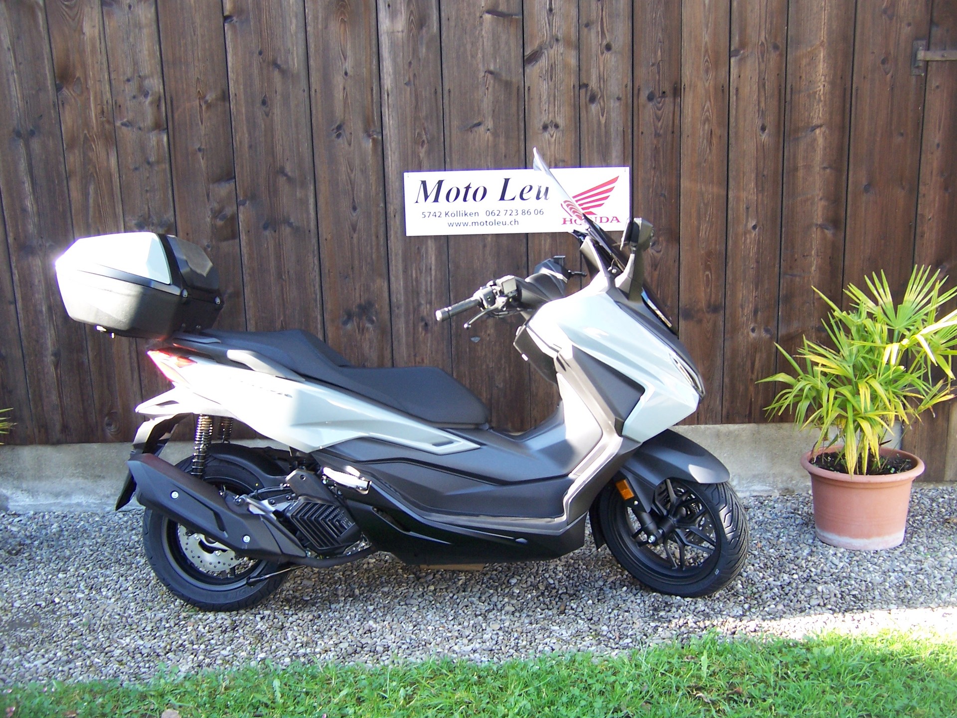 HONDA Nss 125 Forza Smart TopBox-image-1