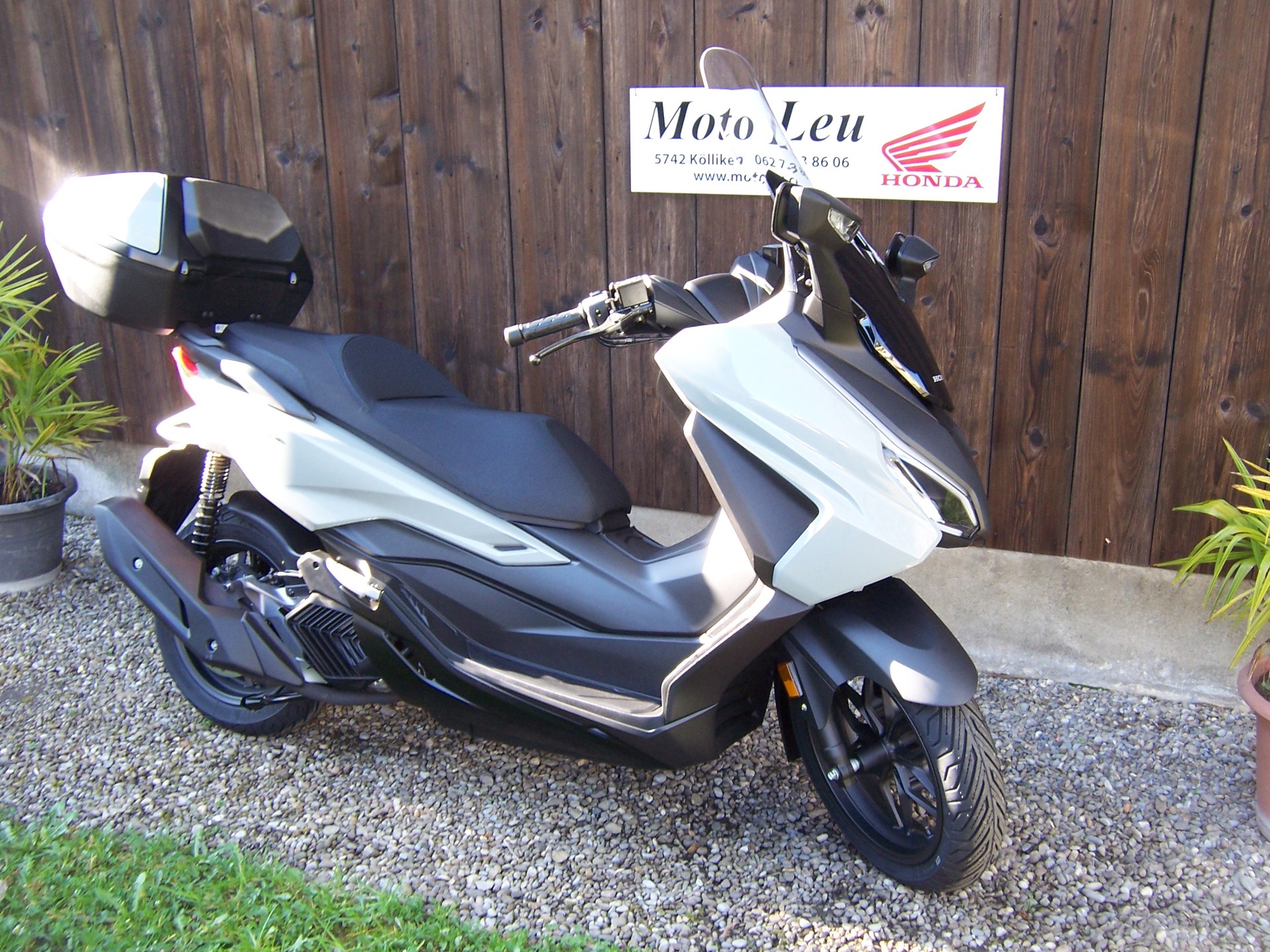 HONDA Nss 125 Forza Smart TopBox-image-4