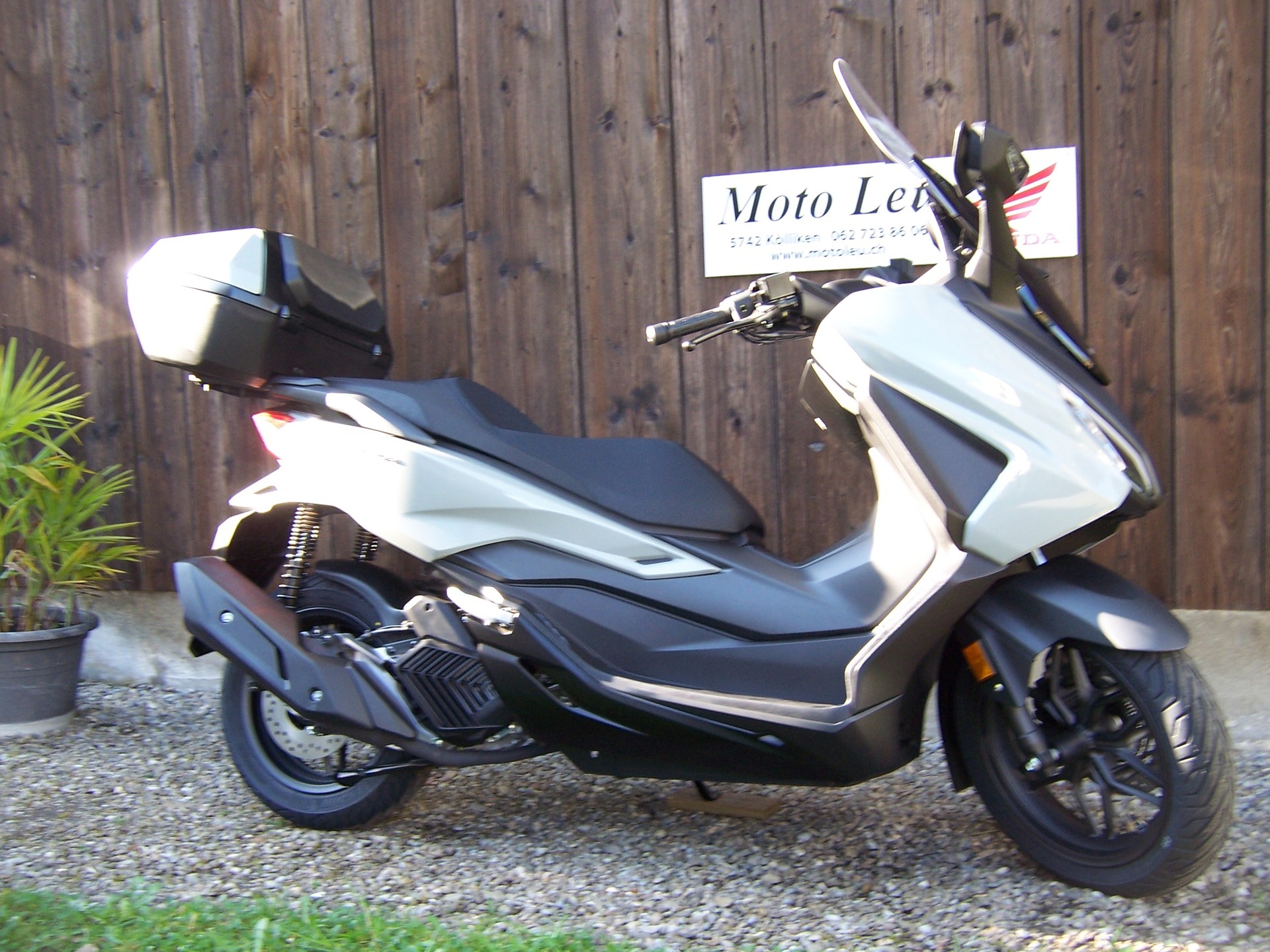 HONDA Nss 125 Forza Smart TopBox-image-3