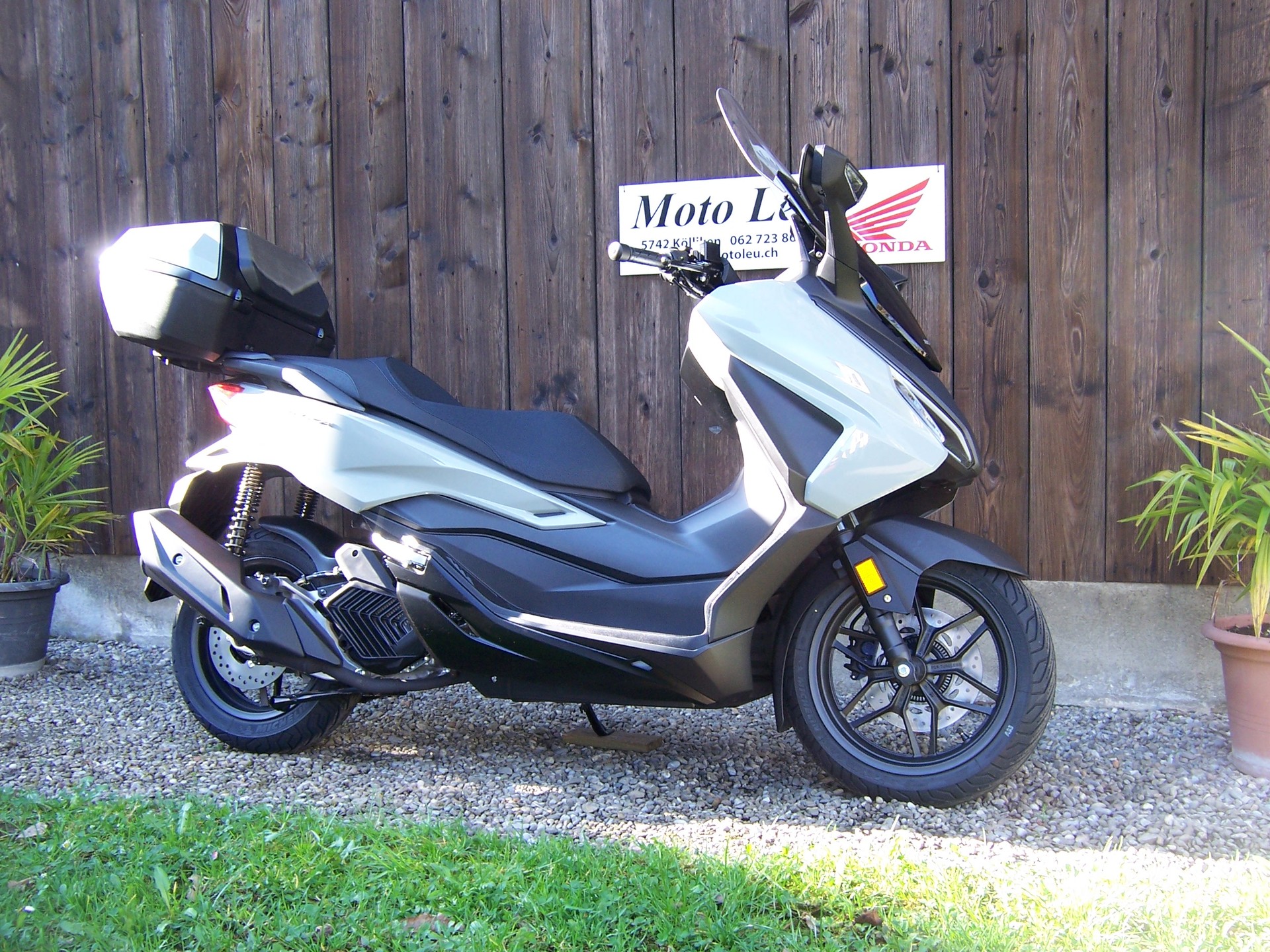 HONDA Nss 125 Forza Smart TopBox-image-13