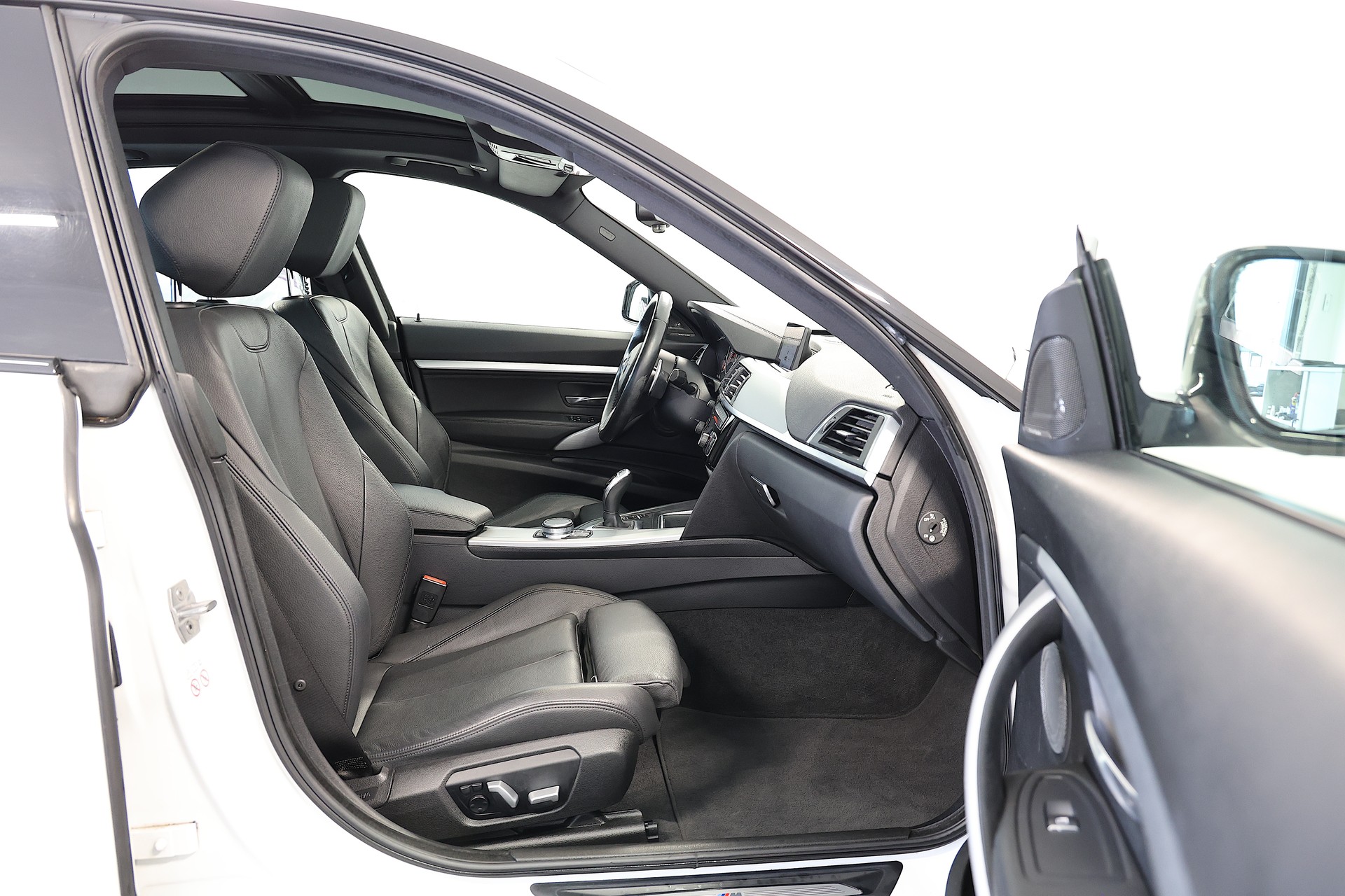 BMW 335d GT xDrive M Sport Steptronic-image-12