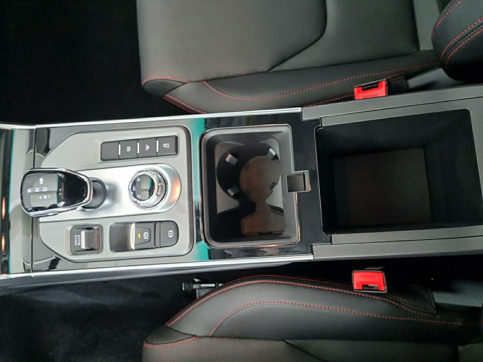 JAC T8 Pro Diesel 2.0Di AWD AHK 3.5T Softtop-image-11
