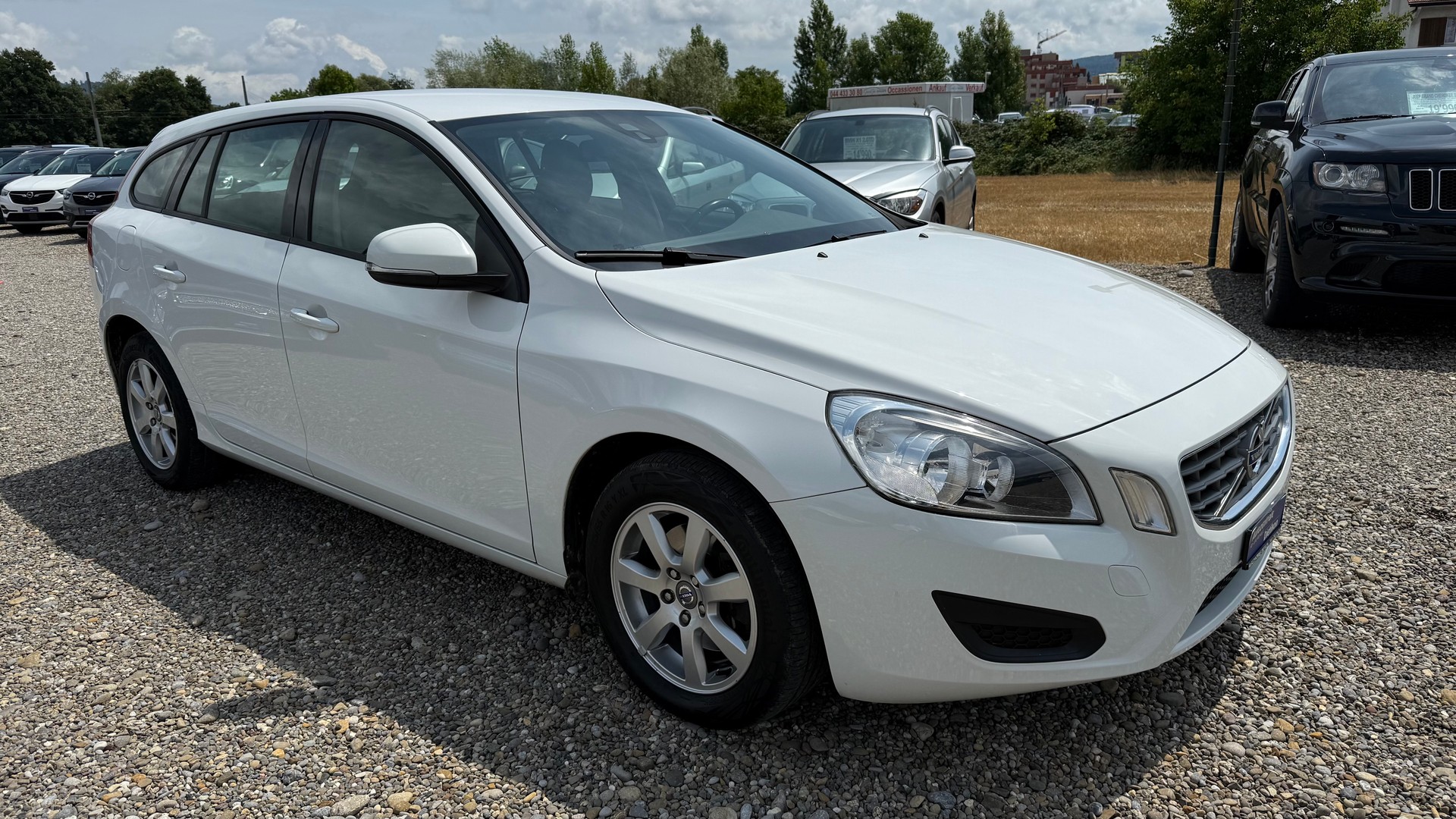 VOLVO V60 T4 Kinetic Powershift-image-22