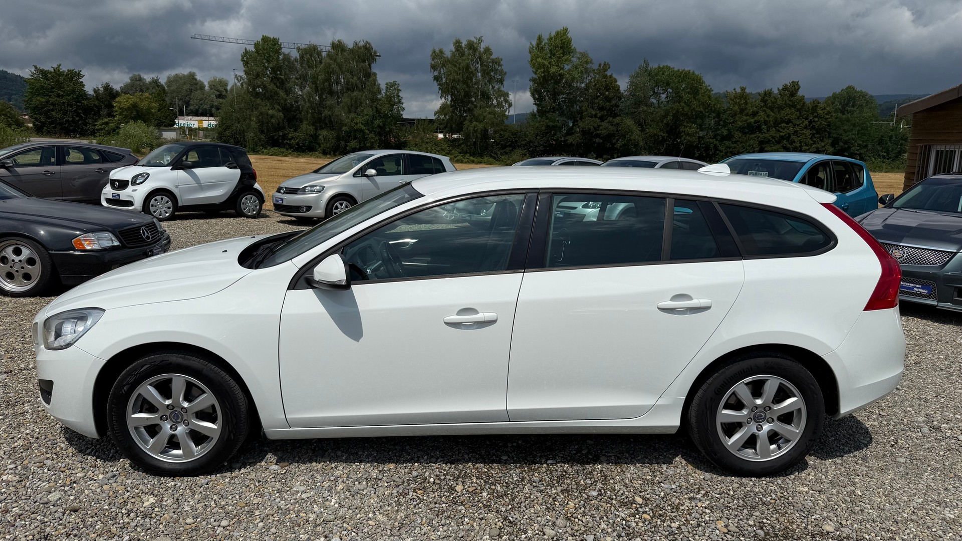 VOLVO V60 T4 Kinetic Powershift-image-14