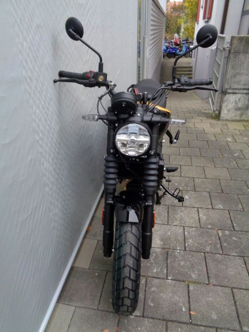 ROYAL ENFIELD GUERRILLA 452-image-2