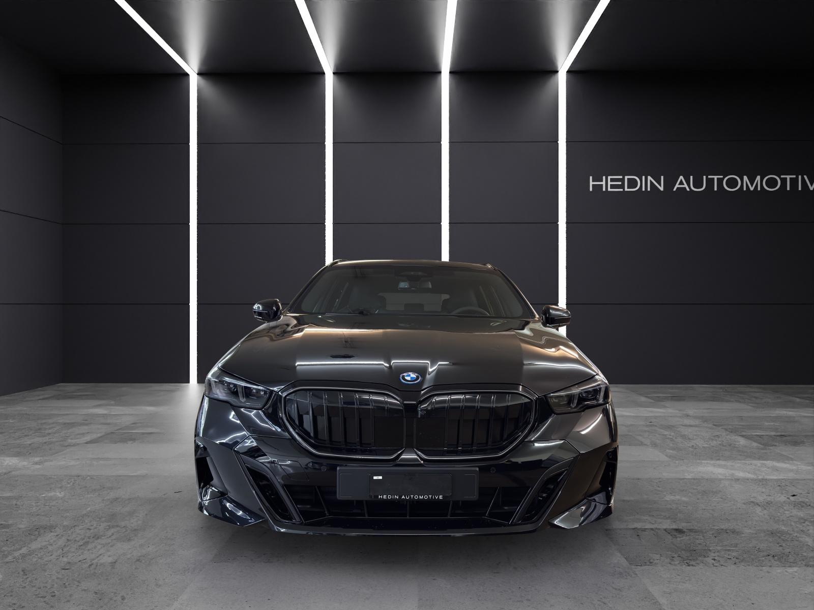 BMW 550e xDrive Touring-image-7