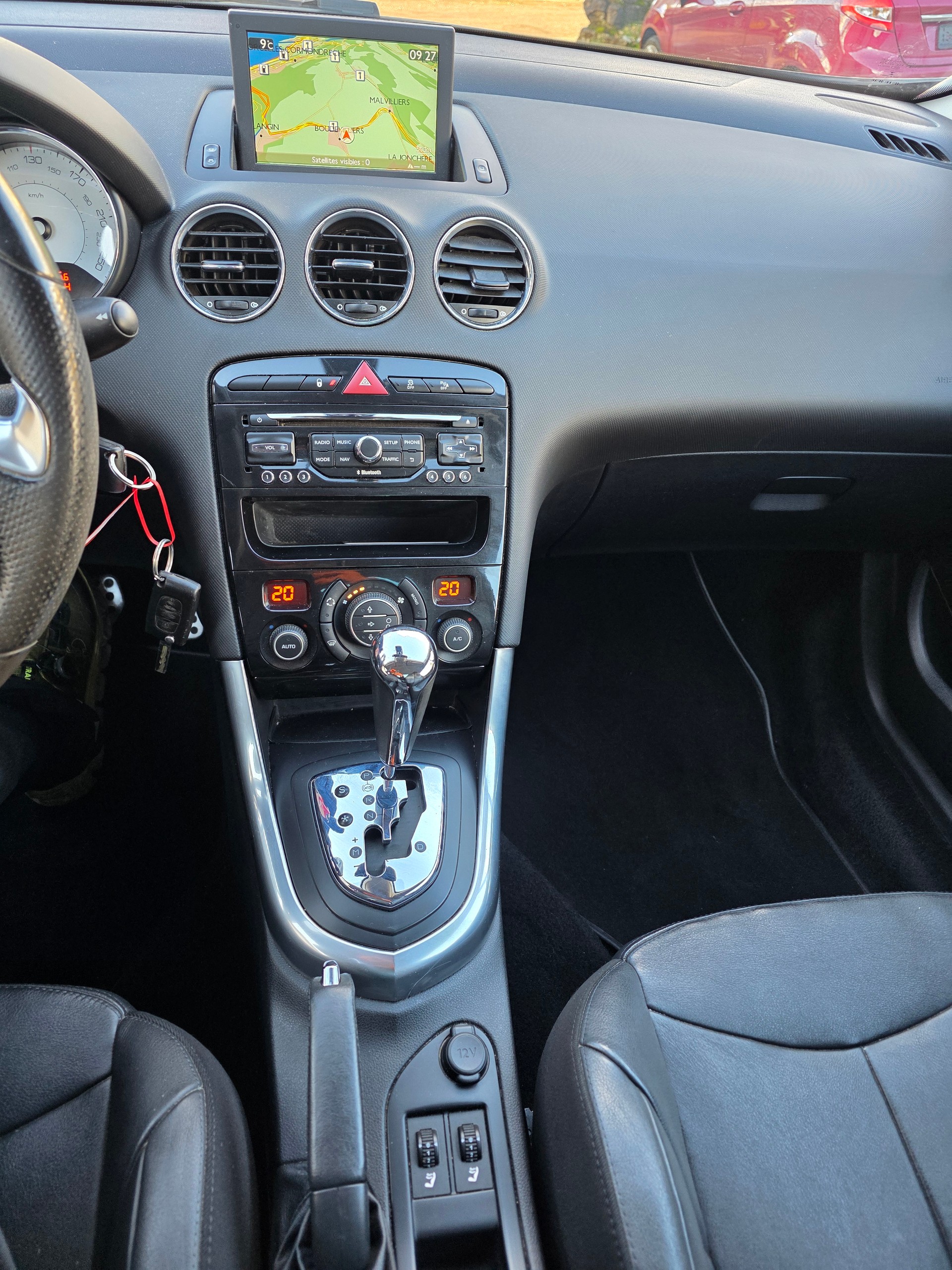 PEUGEOT 308 CC 1.6 16V Turbo Active Automatic-image-10