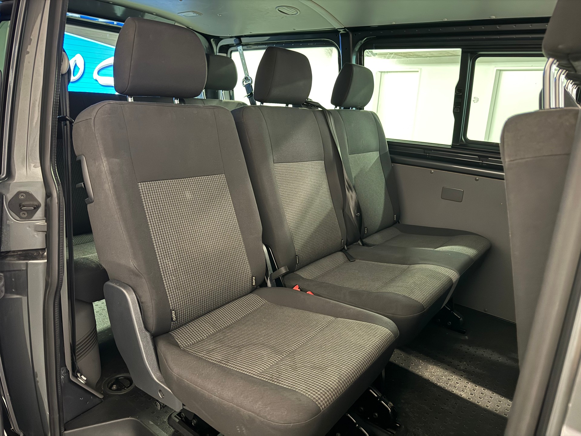 VW T6.1 2.0 TDI DSG-image-8
