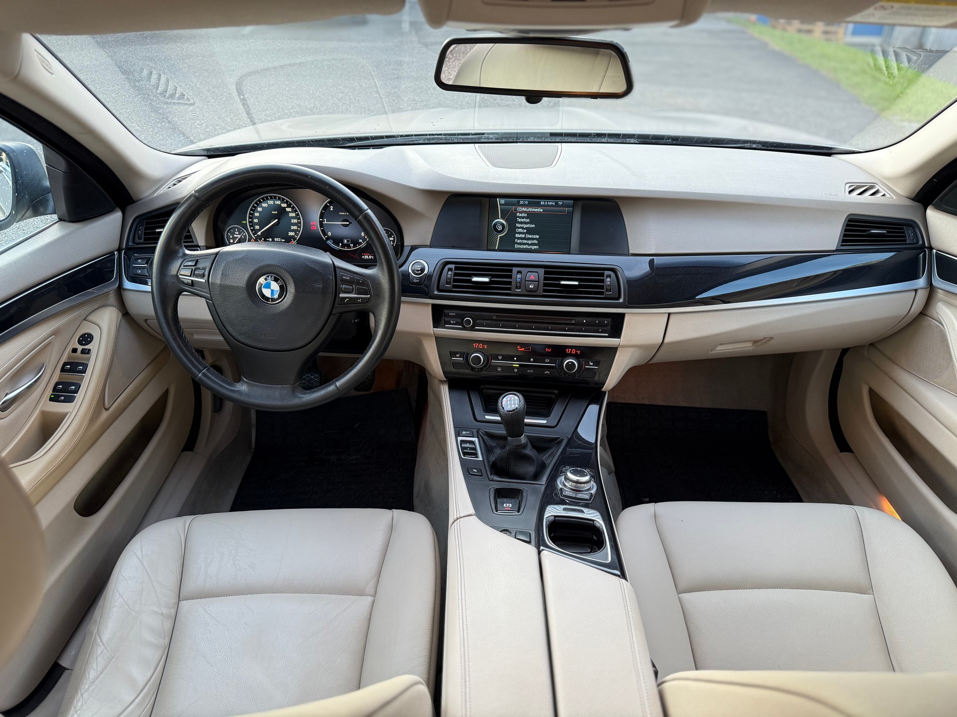 BMW 520d-image-6