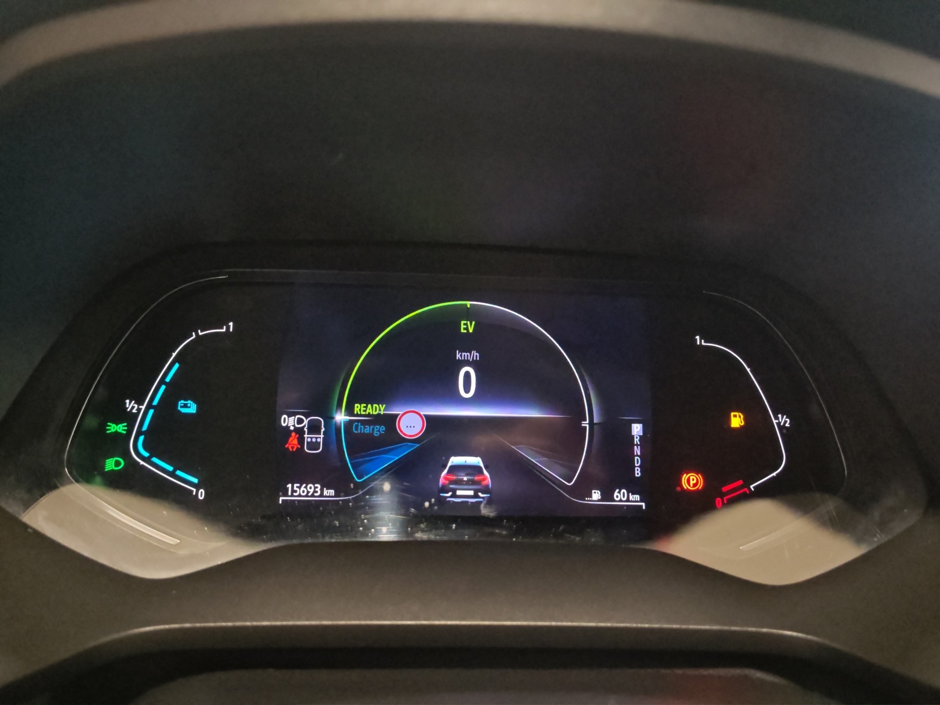 RENAULT Captur 1.6 E-Tech 145 Evolution DHT-image-10