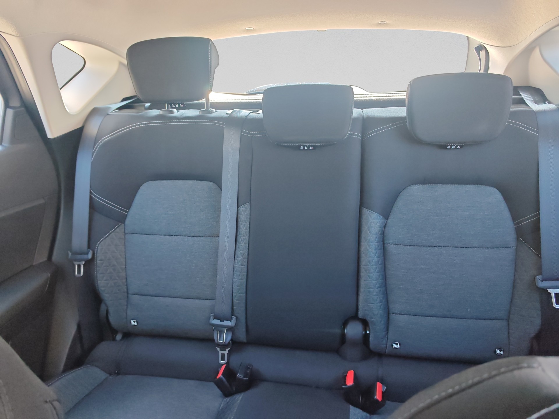 RENAULT Captur 1.6 E-Tech 145 Evolution DHT-image-24