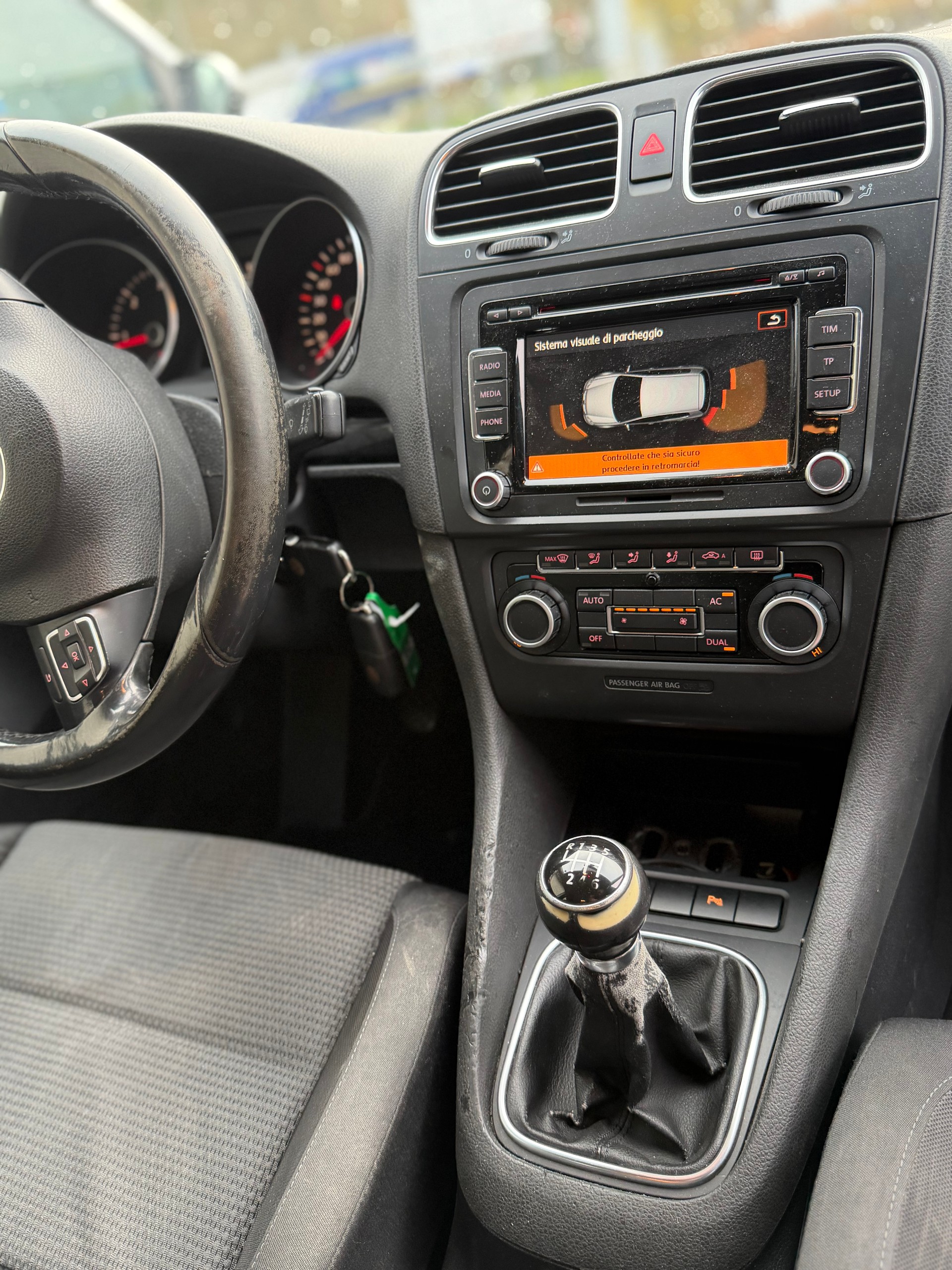 VW Golf 2.0 TDI Comfortline-image-10