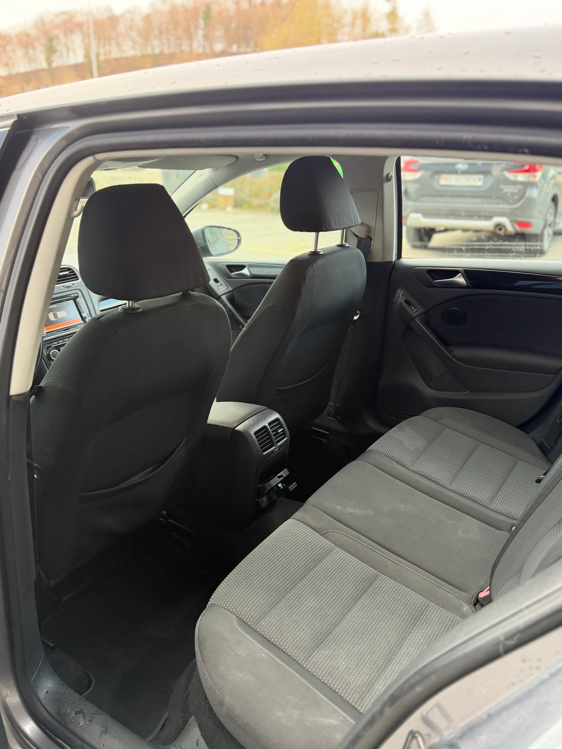 VW Golf 2.0 TDI Comfortline-image-9
